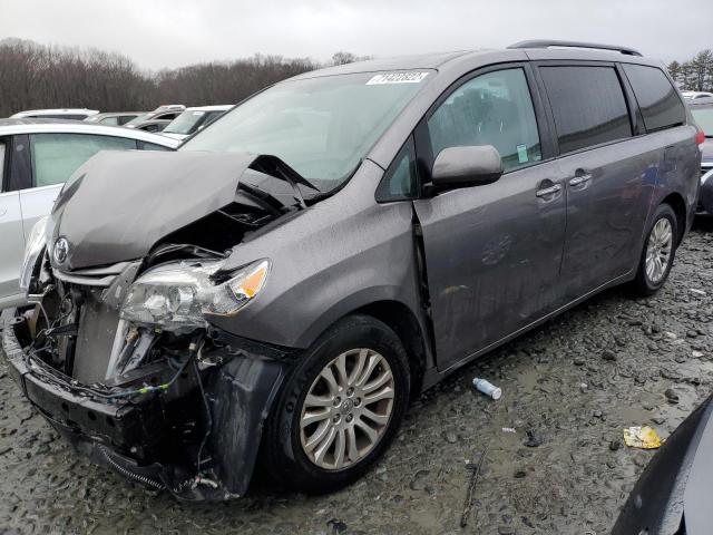 TOYOTA SIENNA XLE 2017 5tdyz3dc9hs896693