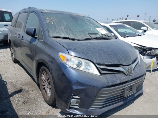 TOYOTA SIENNA XLE 2018 5tdyz3dc9js914924