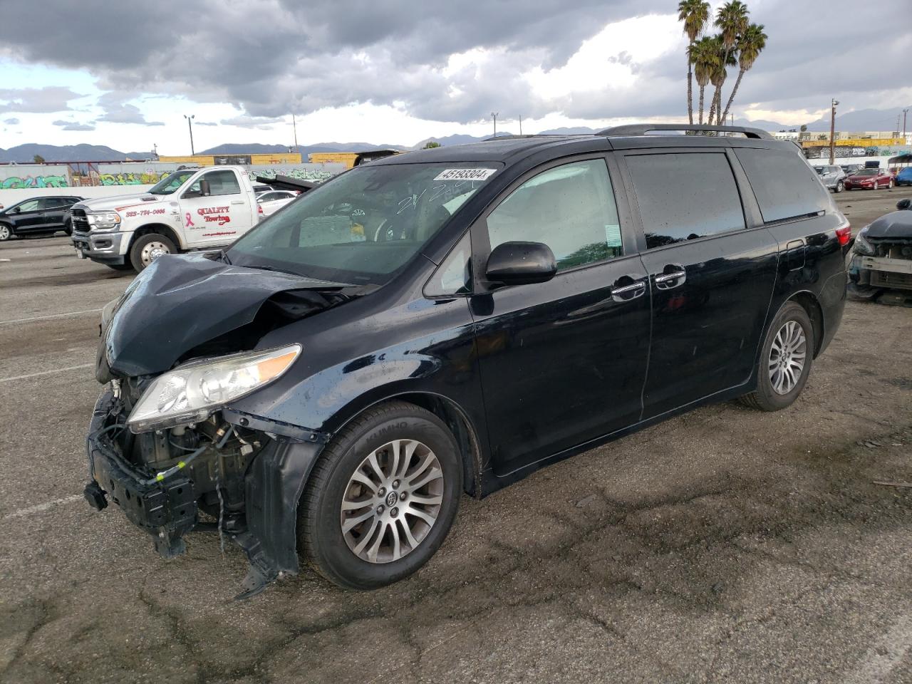 TOYOTA SIENNA 2018 5tdyz3dc9js916141