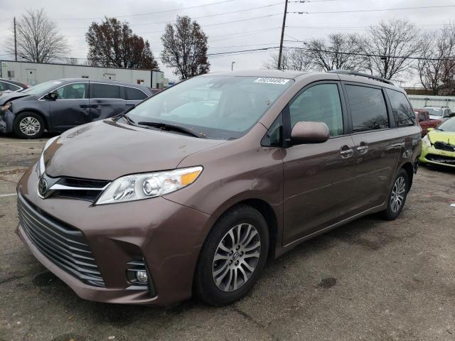 TOYOTA SIENNA XLE 2018 5tdyz3dc9js929018