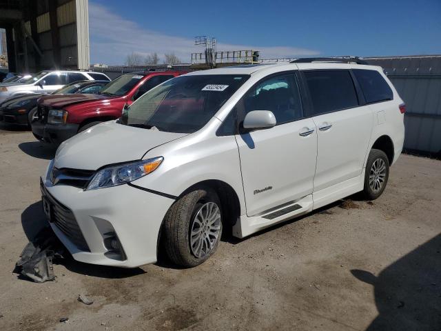 TOYOTA SIENNA XLE 2020 5tdyz3dc9ls072945