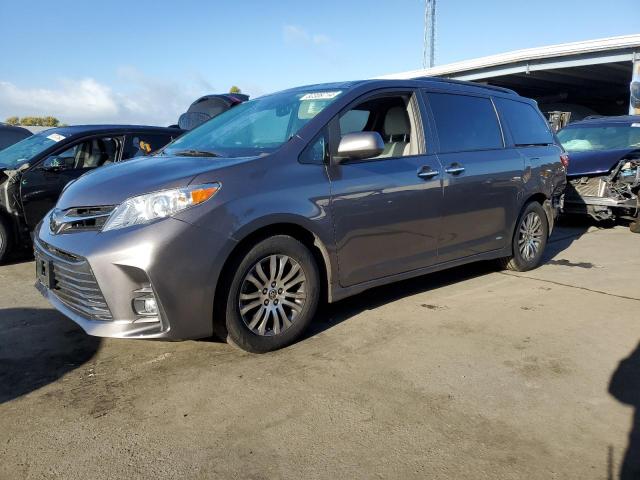 TOYOTA SIENNA XLE 2020 5tdyz3dc9ls086005