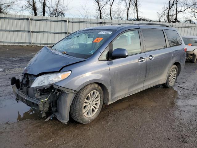 TOYOTA SIENNA XLE 2017 5tdyz3dcxhs792357