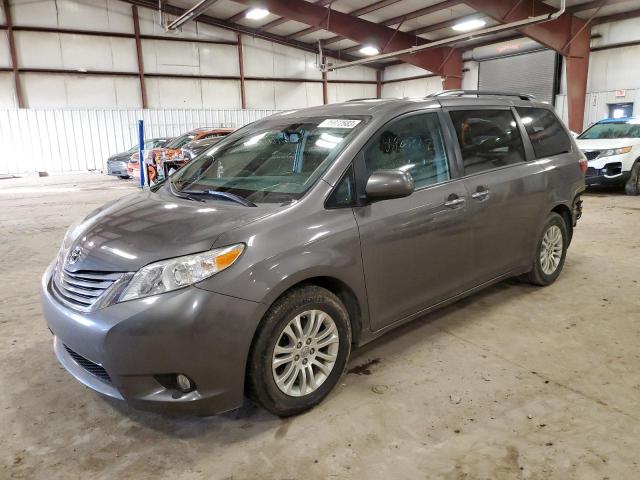 TOYOTA SIENNA XLE 2017 5tdyz3dcxhs829066