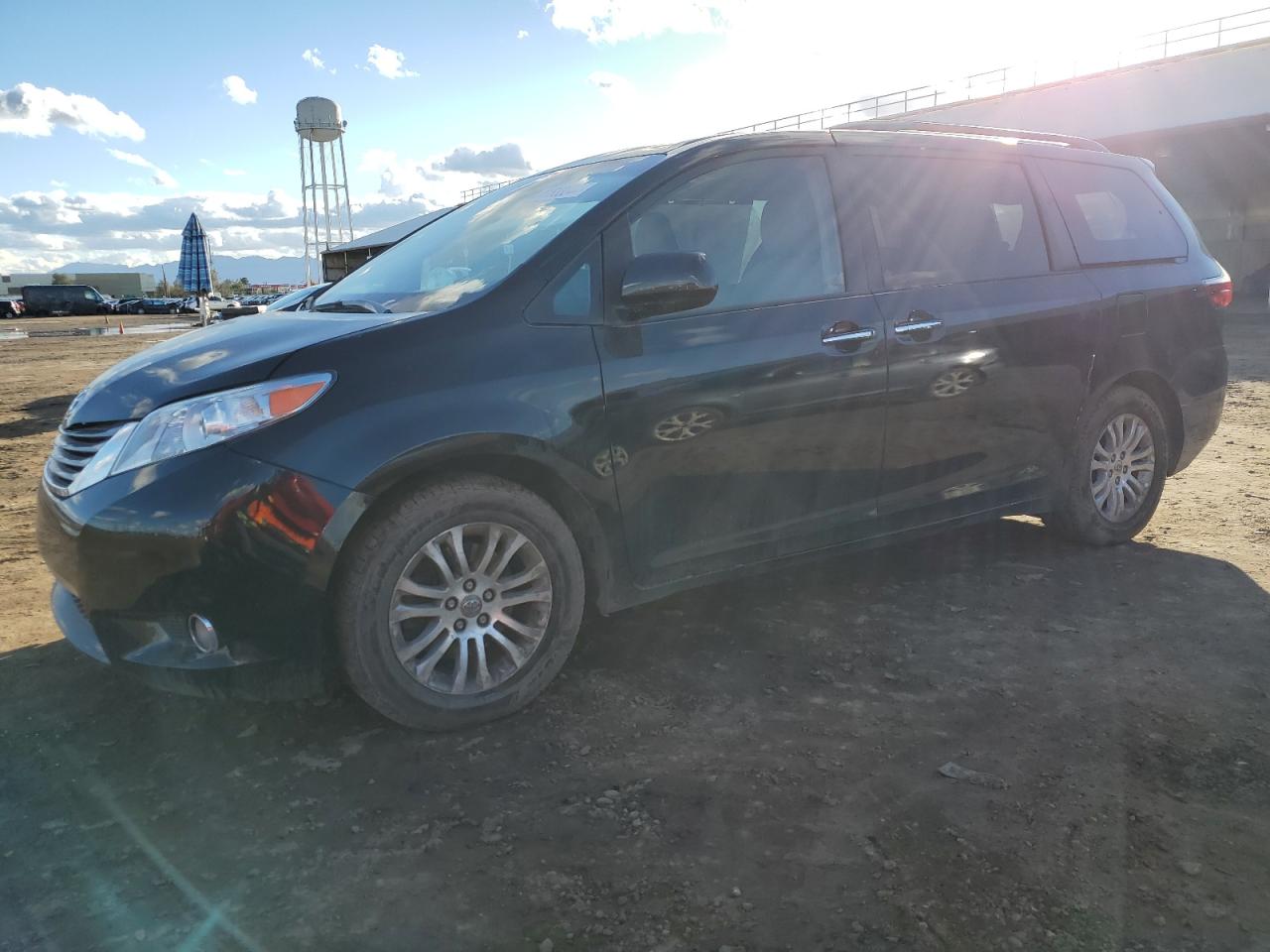 TOYOTA SIENNA 2017 5tdyz3dcxhs853738