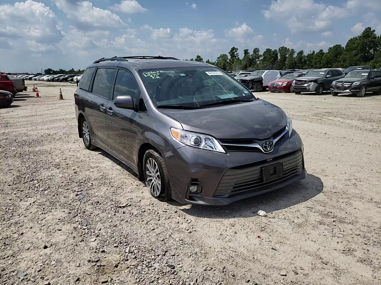 TOYOTA SIENNA XLE 2018 5tdyz3dcxjs956759