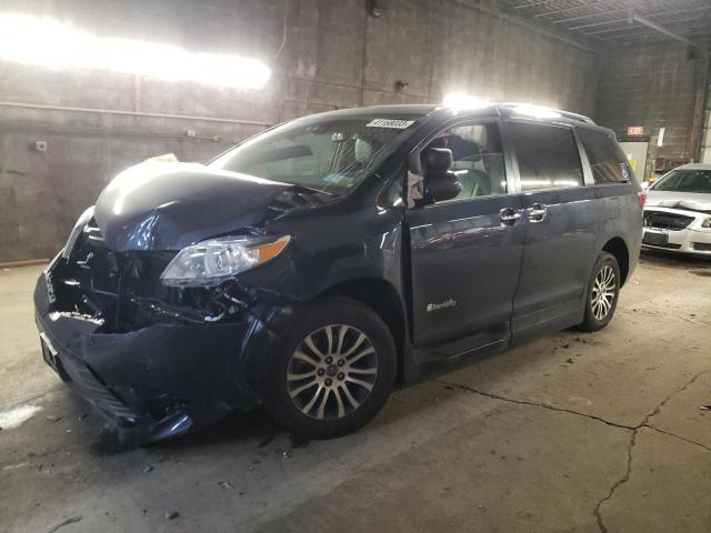 TOYOTA SIENNA XLE 2018 5tdyz3dcxjs962416