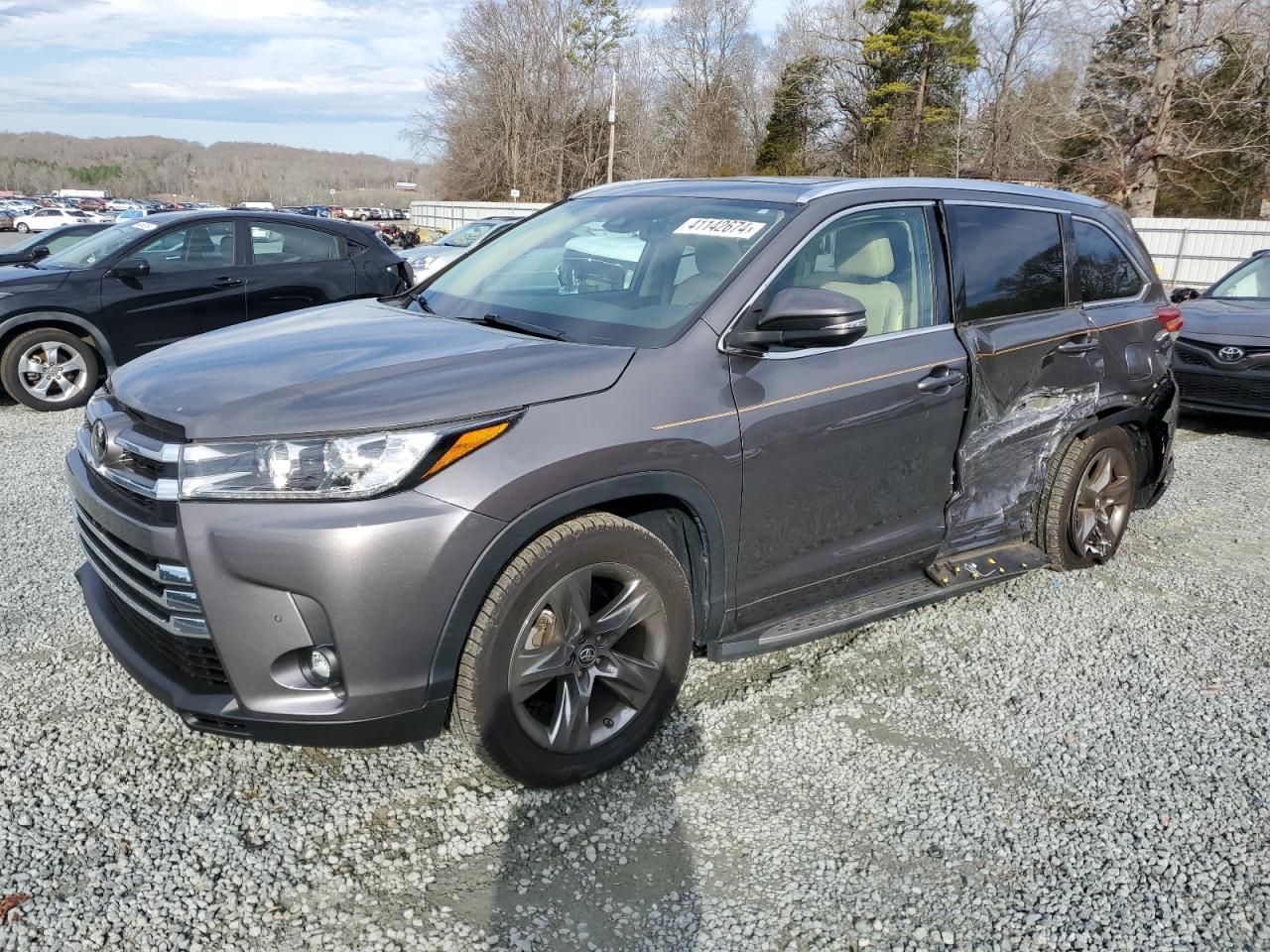 TOYOTA HIGHLANDER 2019 5tdyzrfh9ks293150