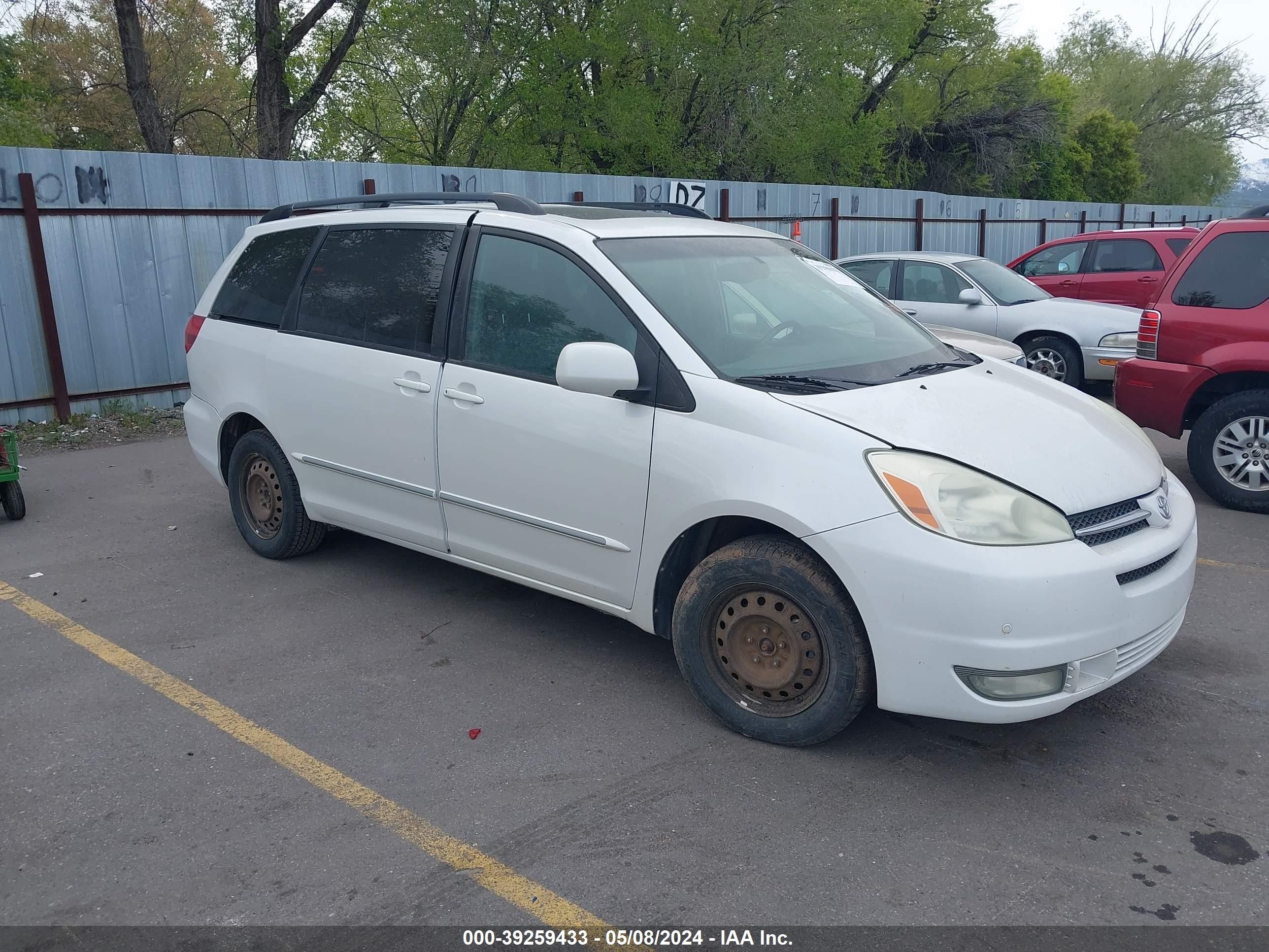 TOYOTA SIENNA 2004 5tdza22c14s117368