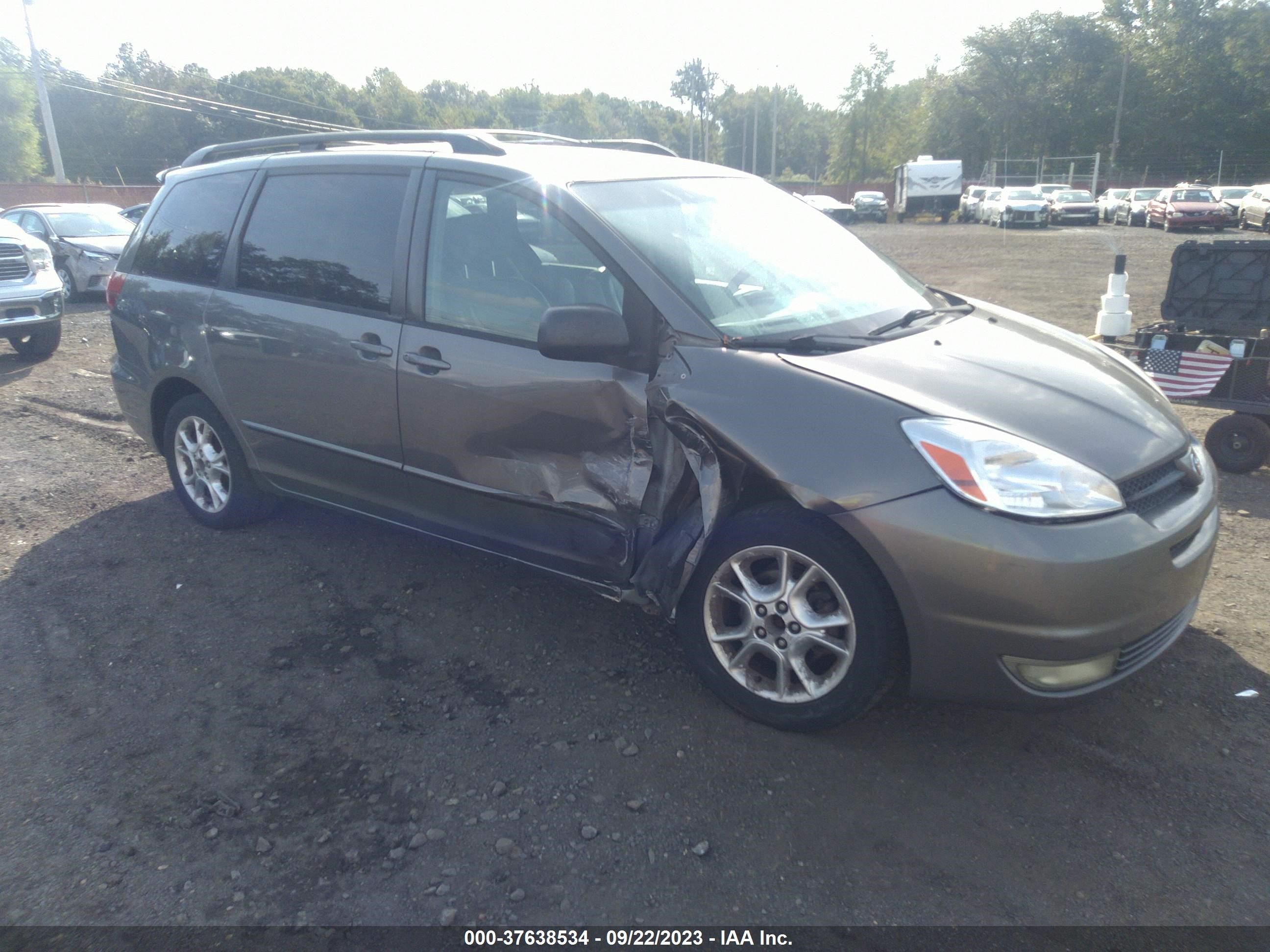 TOYOTA SIENNA 2004 5tdza22c14s140908