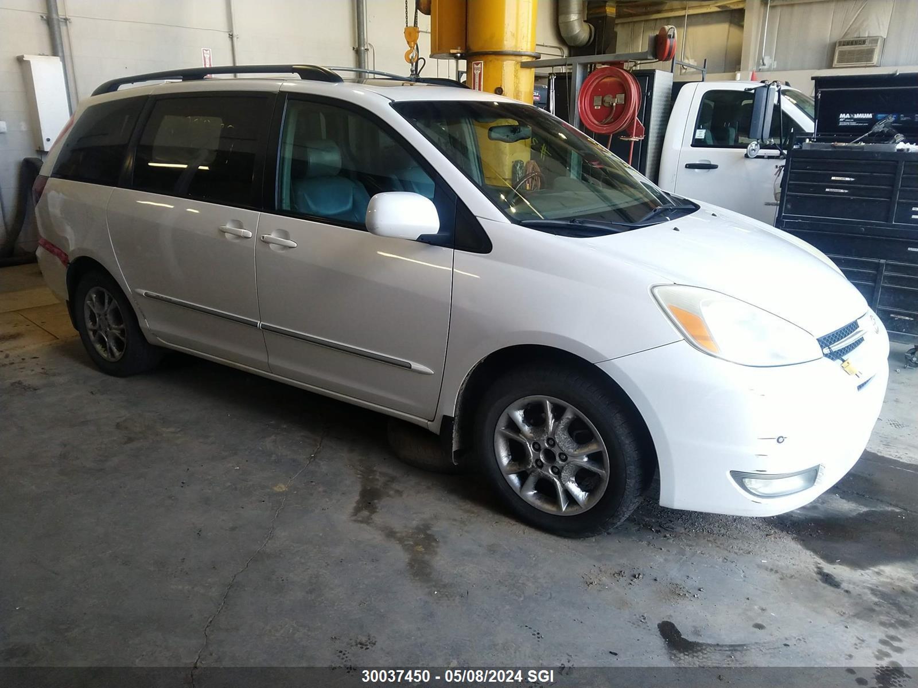 TOYOTA SIENNA 2005 5tdza22c15s268017