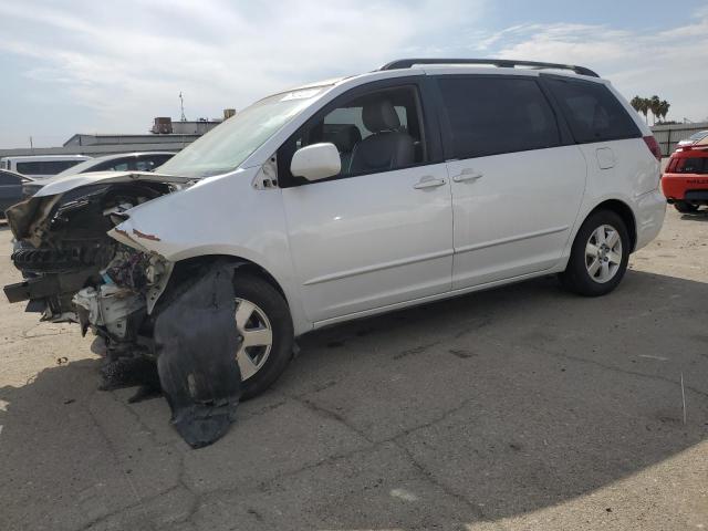 TOYOTA SIENNA XLE 2004 5tdza22c24s133319