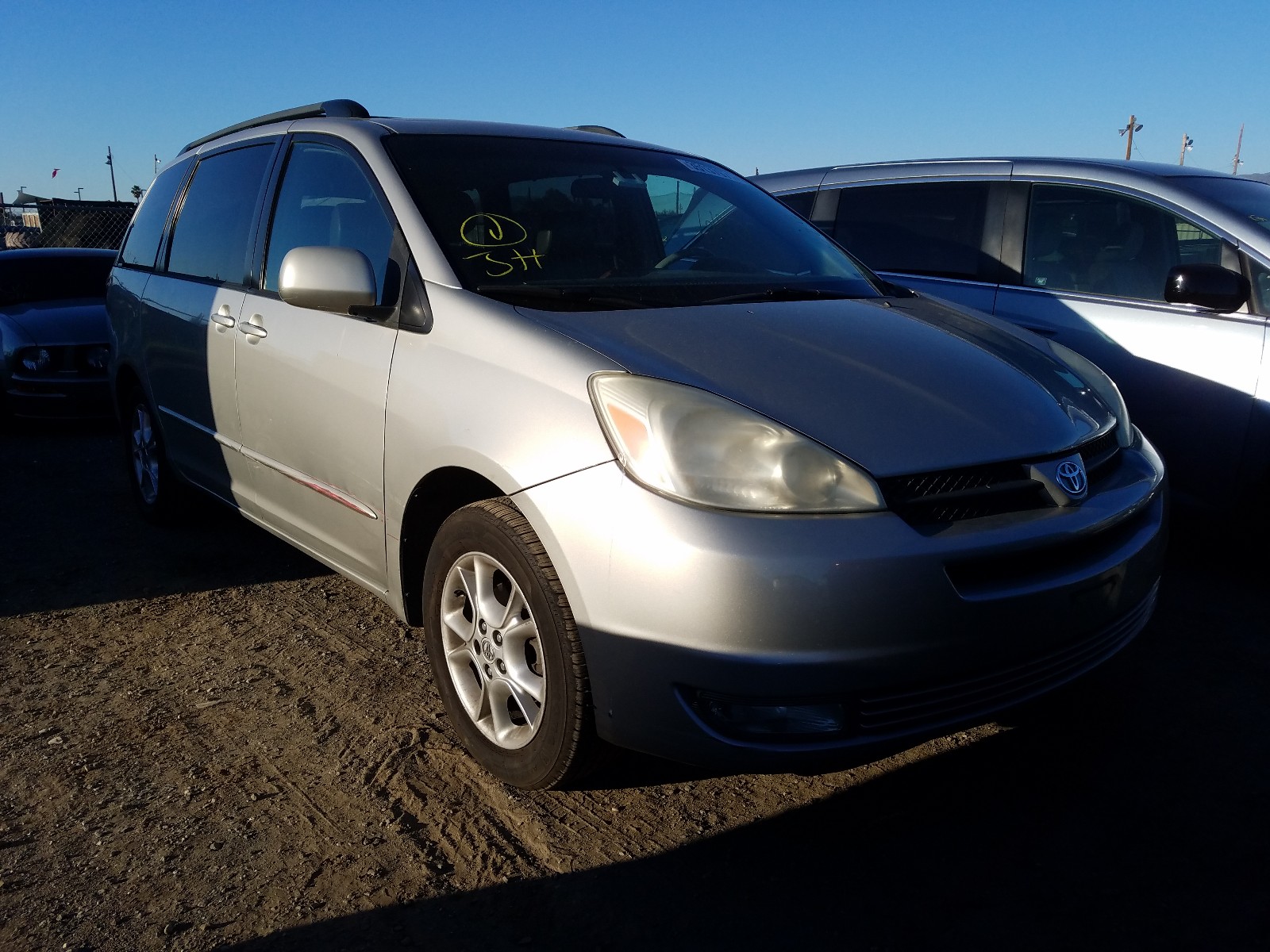 TOYOTA SIENNA XLE 2005 5tdza22c35s237173