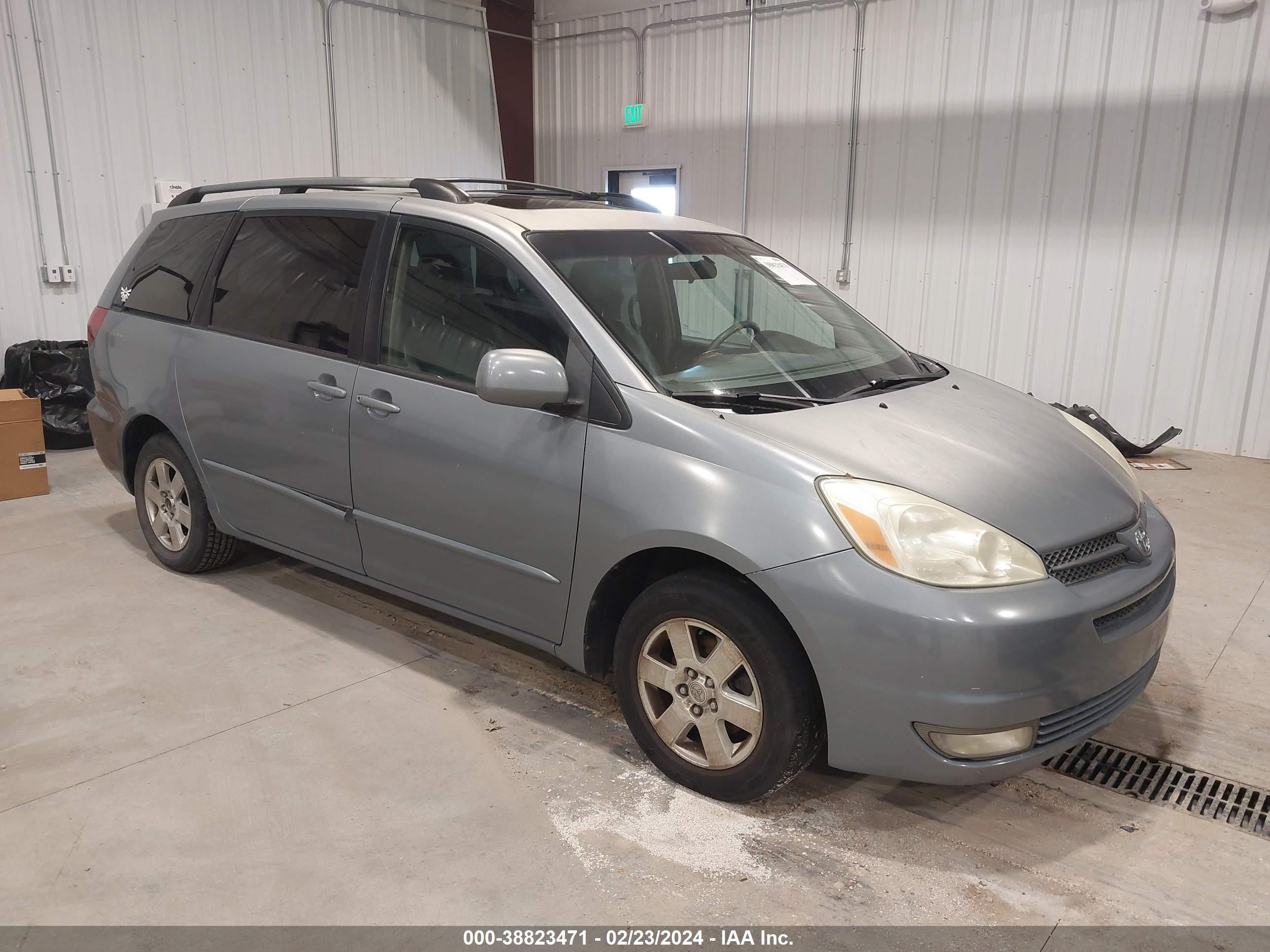 TOYOTA SIENNA 2004 5tdza22c44s083863