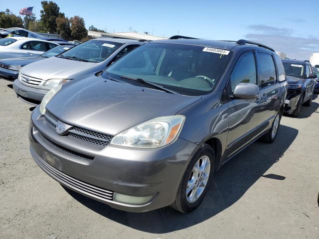 TOYOTA SIENNA XLE 2004 5tdza22c44s200437