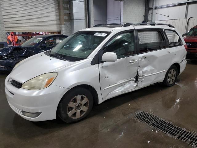 TOYOTA SIENNA XLE 2004 5tdza22c44s206240