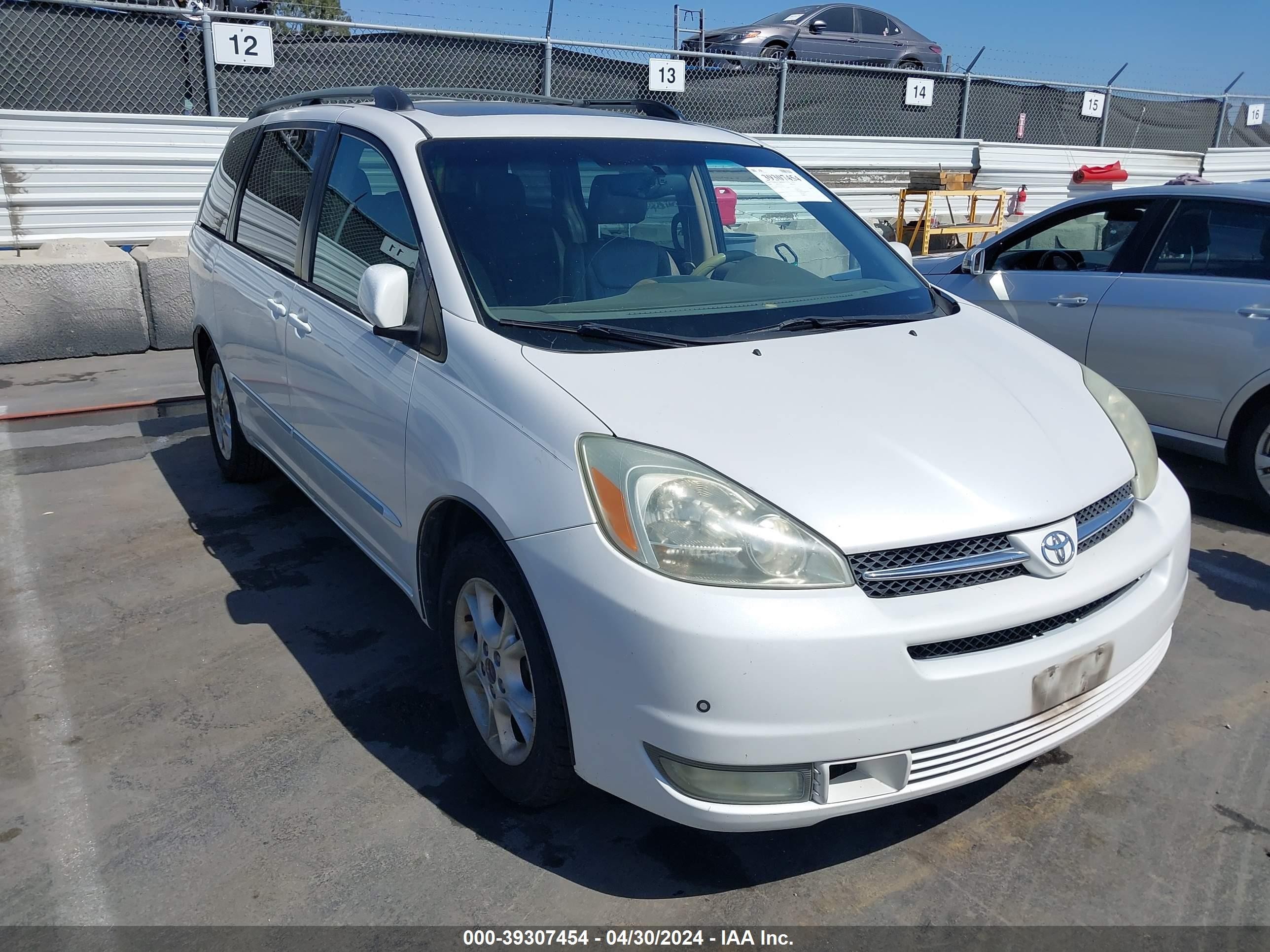 TOYOTA SIENNA 2005 5tdza22c45s224531