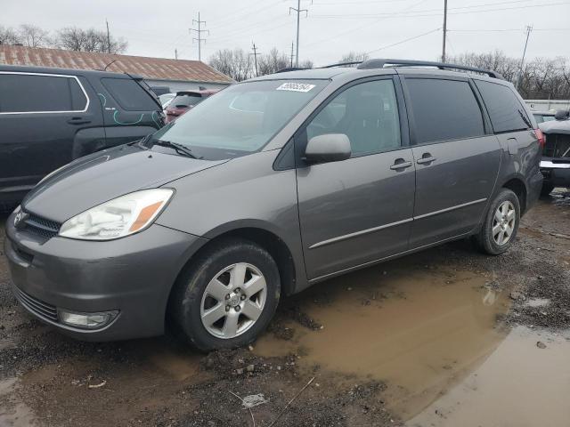 TOYOTA SIENNA XLE 2004 5tdza22c54s075433