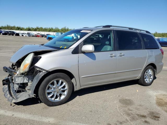 TOYOTA SIENNA XLE 2004 5tdza22c54s105174