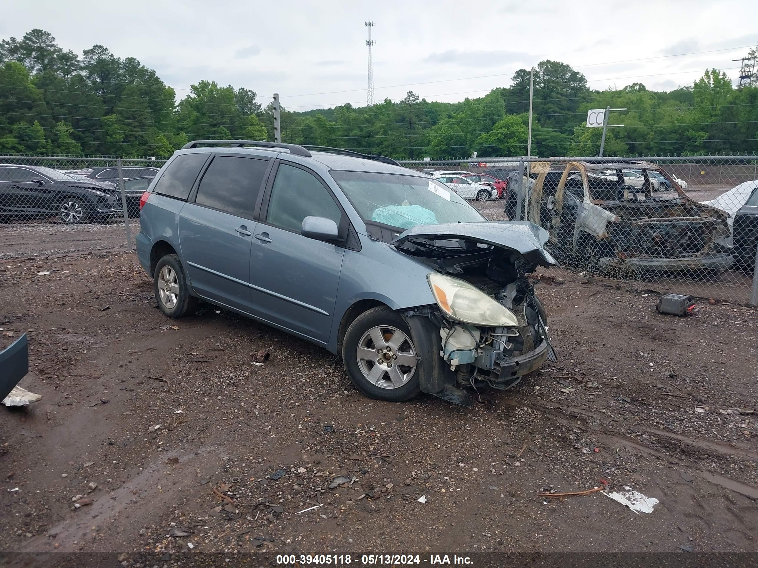 TOYOTA SIENNA 2004 5tdza22c54s118099