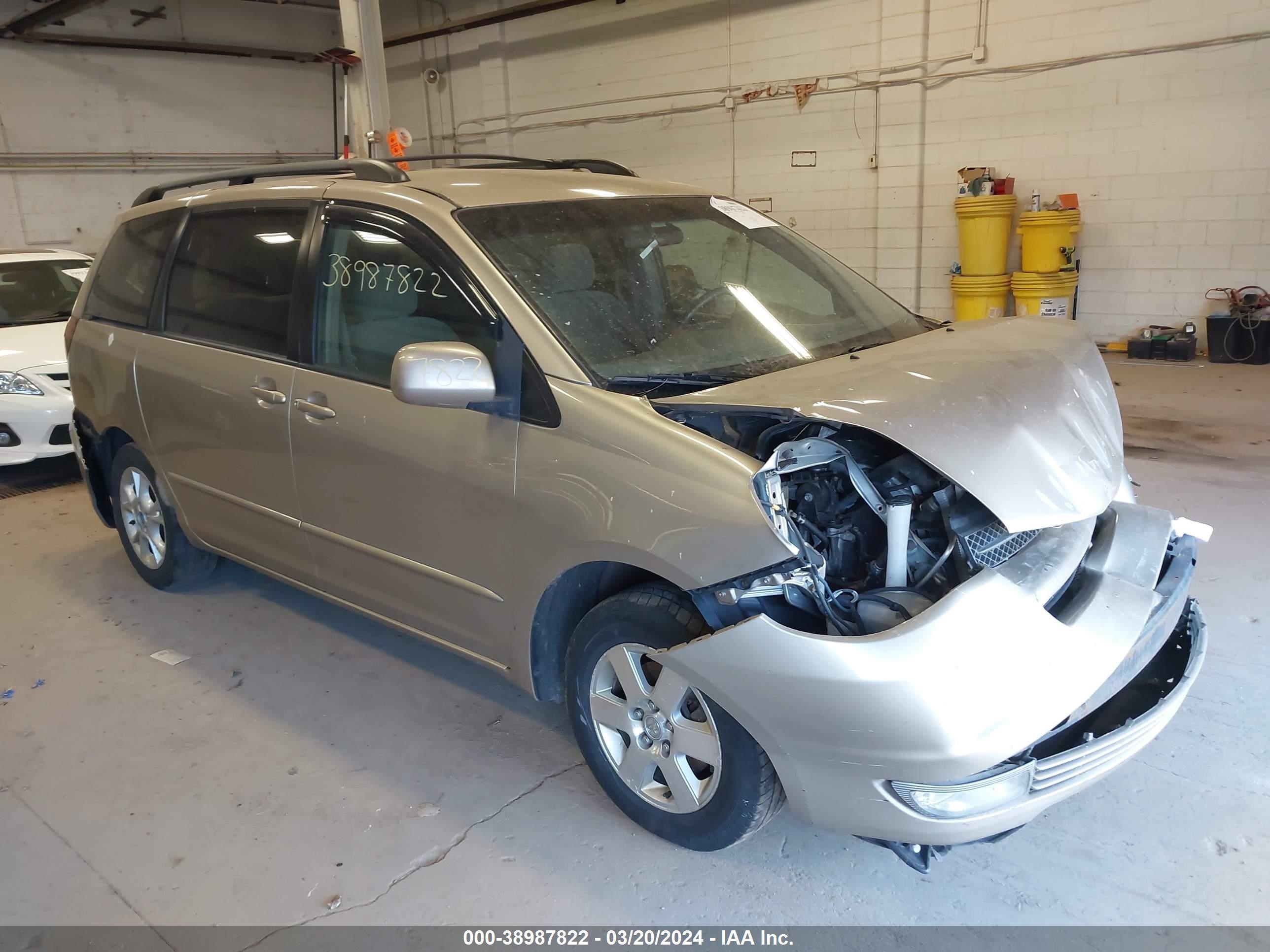 TOYOTA SIENNA 2005 5tdza22c55s373112