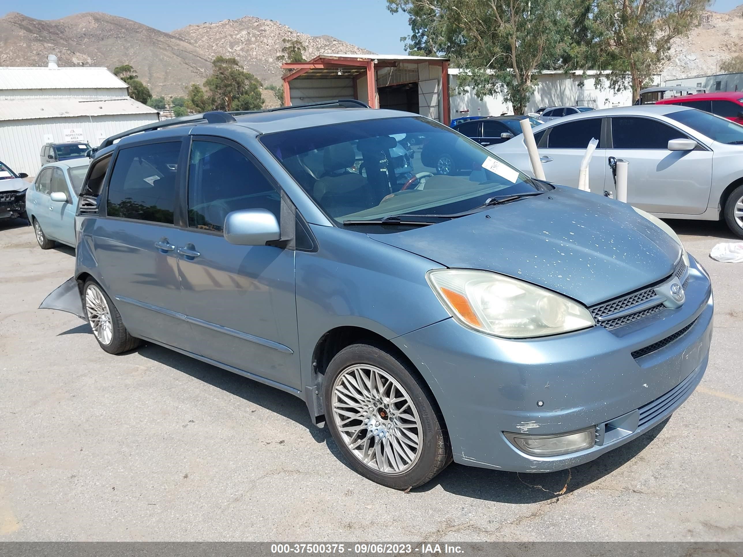 TOYOTA SIENNA 2004 5tdza22c64s196147