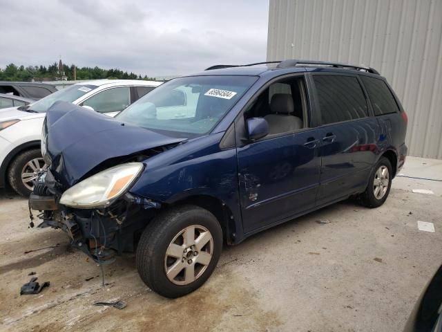 TOYOTA SIENNA XLE 2004 5tdza22c64s201704