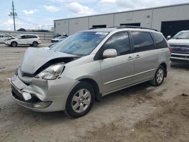 TOYOTA SIENNA XLE 2004 5tdza22c74s102406