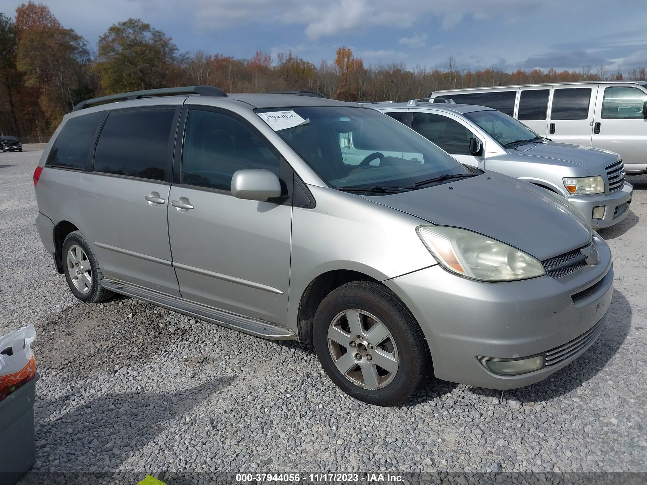 TOYOTA SIENNA 2004 5tdza22c74s108206