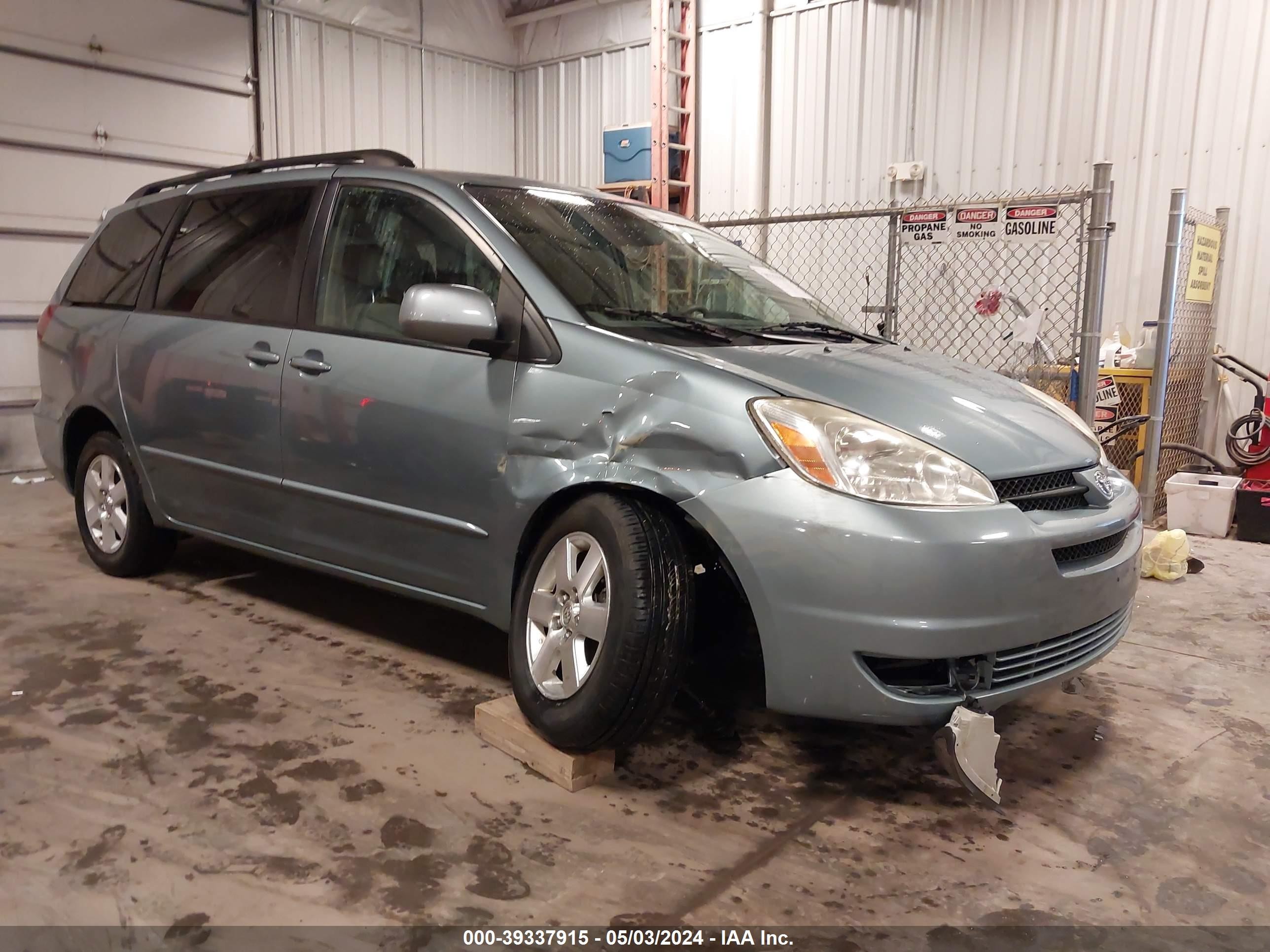 TOYOTA SIENNA 2005 5tdza22c75s272038