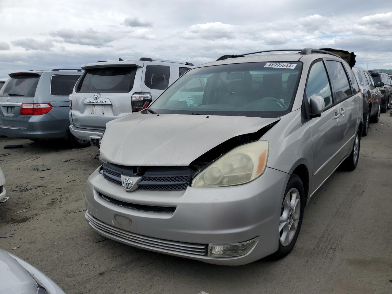 TOYOTA SIENNA 2004 5tdza22c84s197574