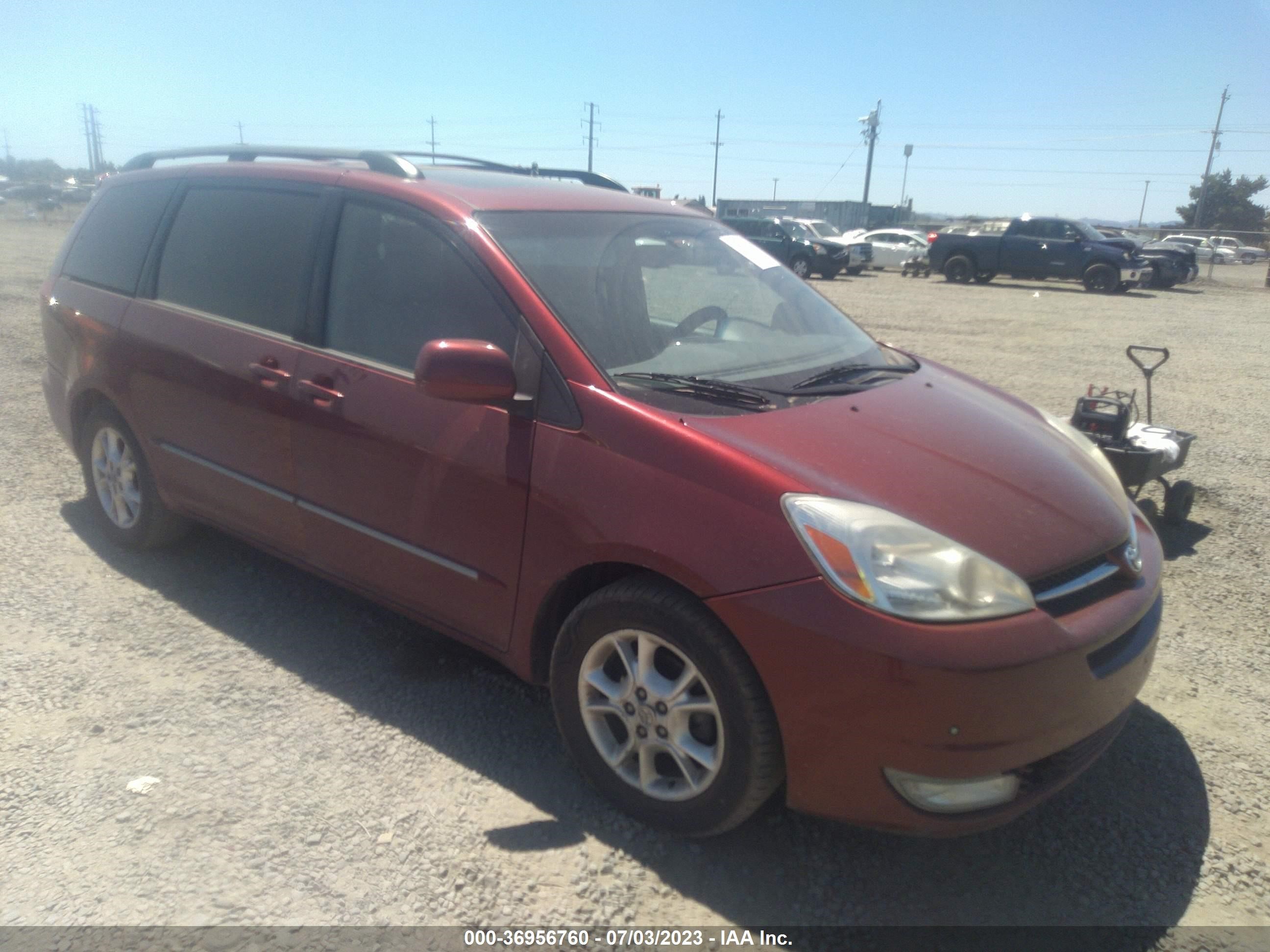 TOYOTA SIENNA 2005 5tdza22c85s380085