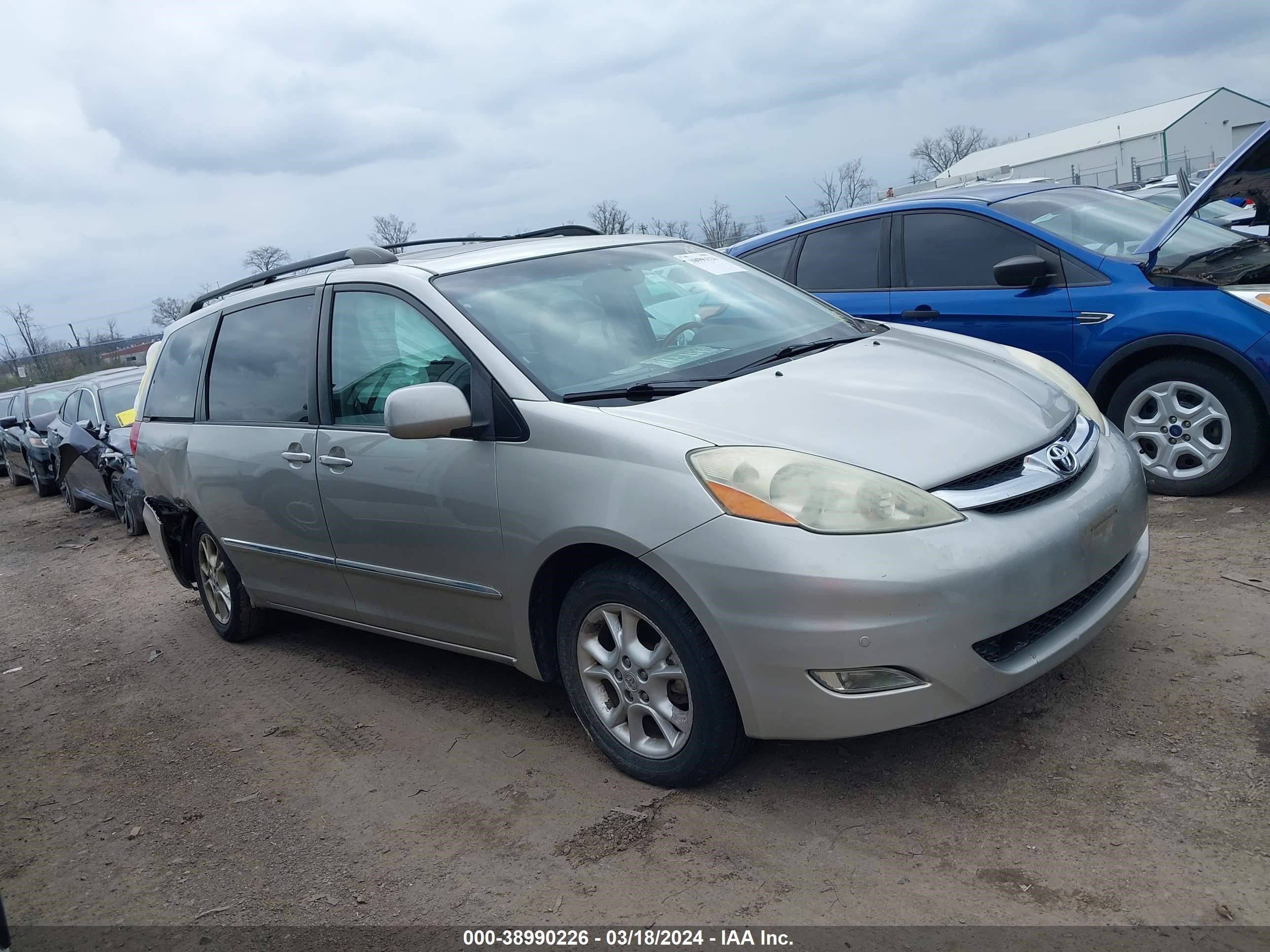 TOYOTA SIENNA 2006 5tdza22c86s520914