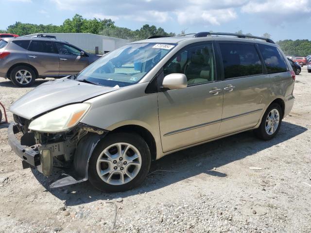 TOYOTA SIENNA XLE 2004 5tdza22c94s055329