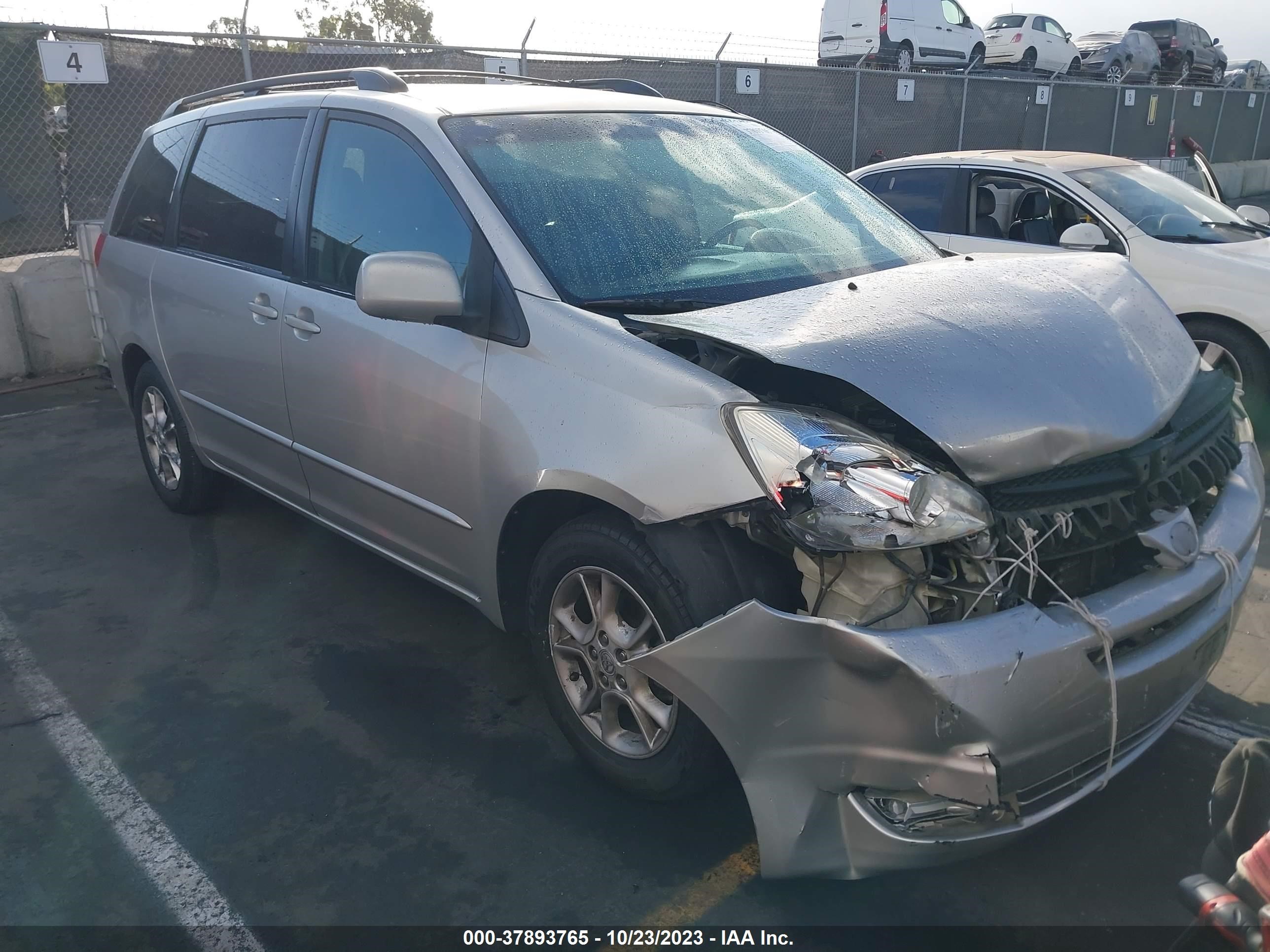 TOYOTA SIENNA 2004 5tdza22c94s057128