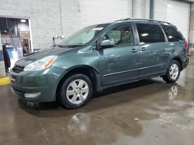 TOYOTA SIENNA XLE 2004 5tdza22c94s060675