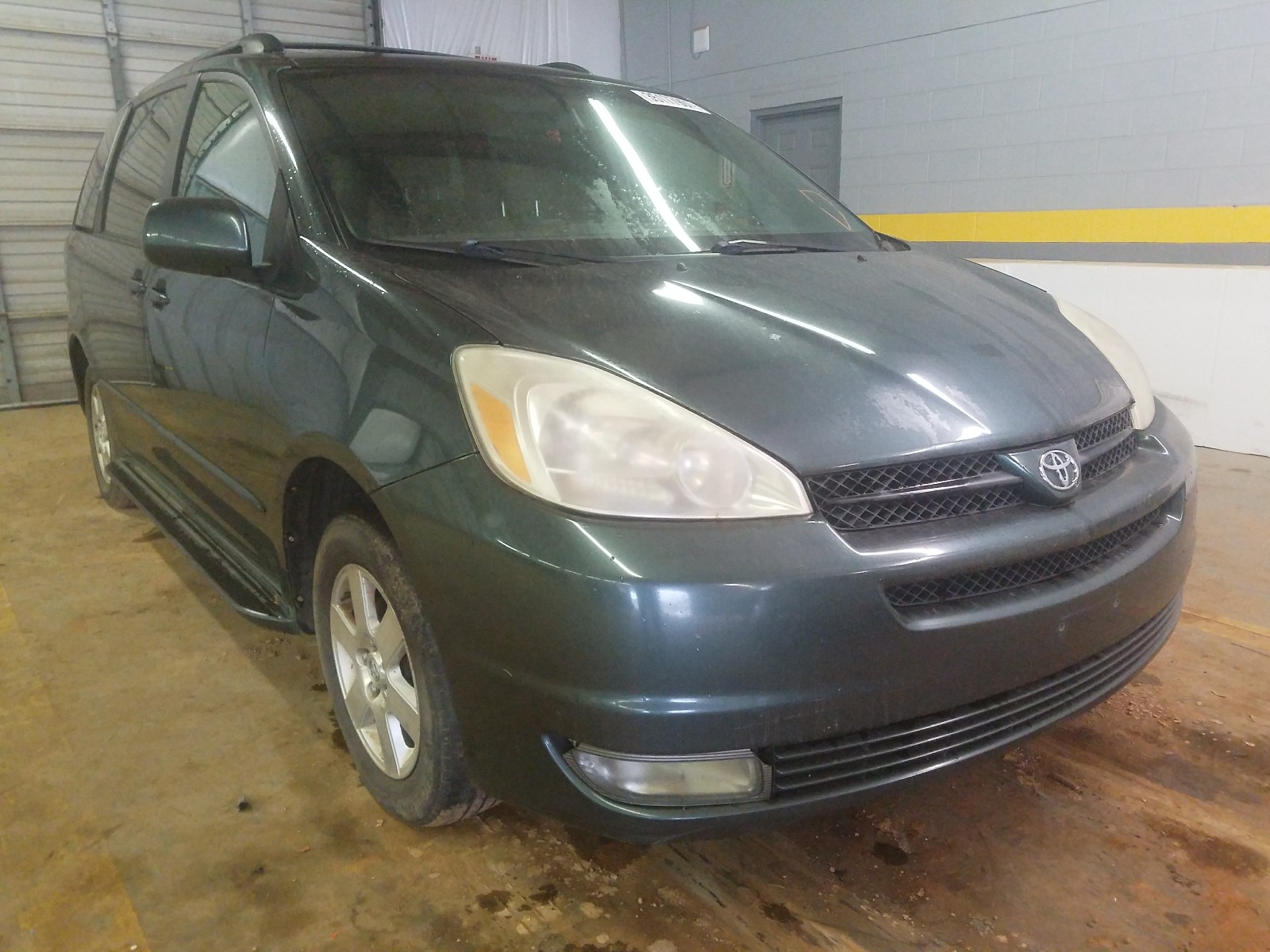 TOYOTA SIENNA XLE 2004 5tdza22c94s096723