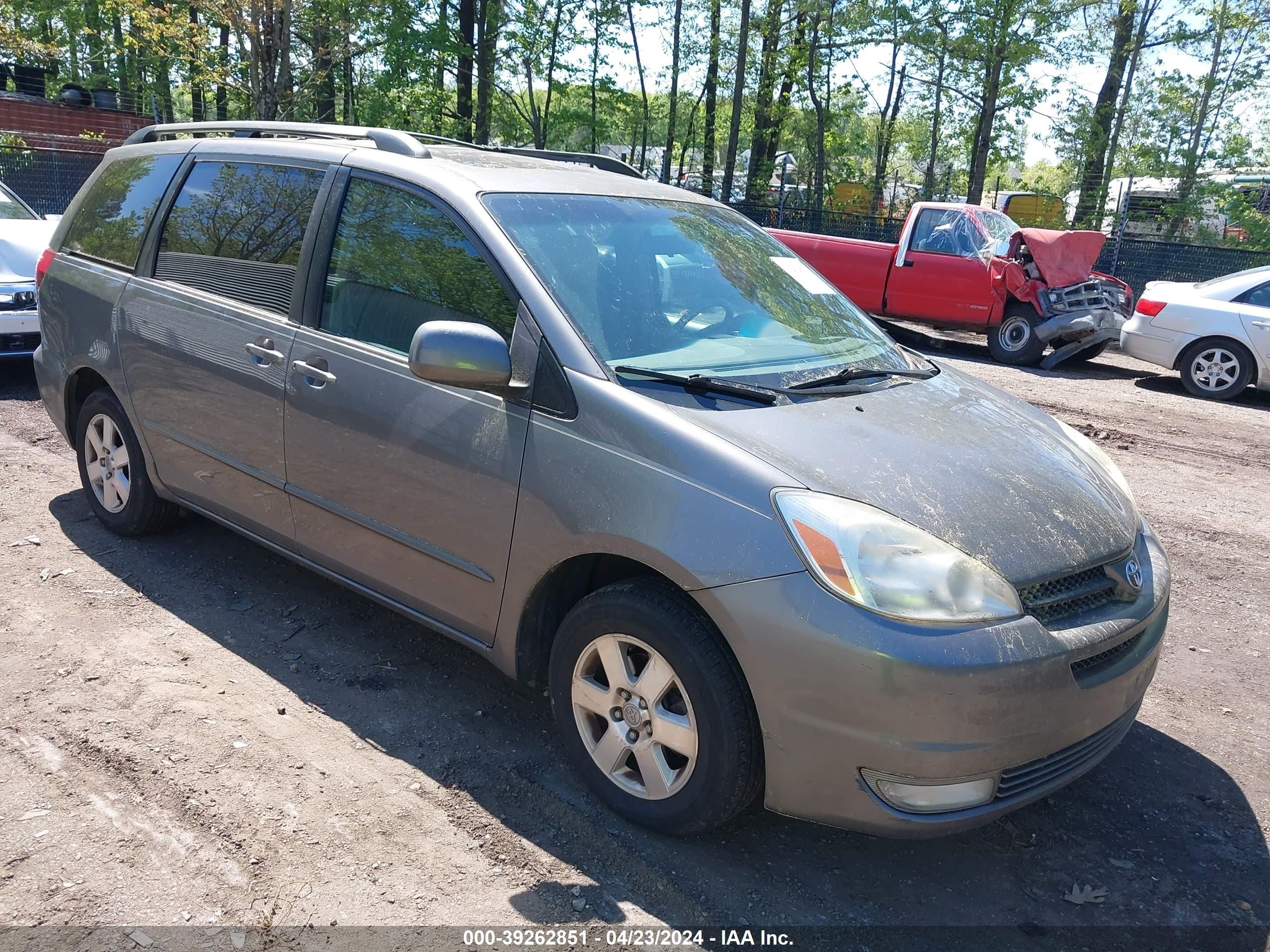 TOYOTA SIENNA 2005 5tdza22c95s331929