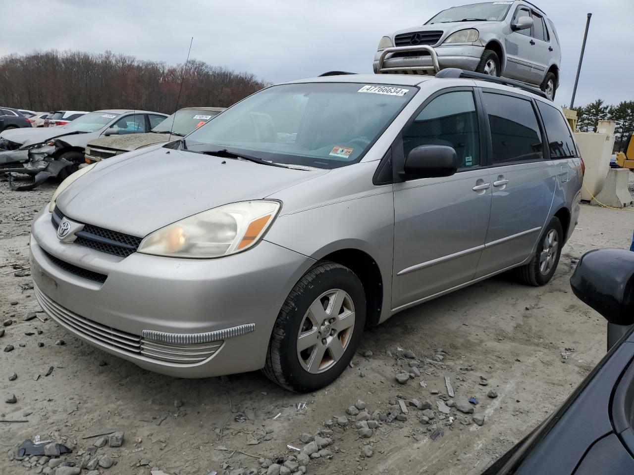 TOYOTA SIENNA 2004 5tdza23c04s208405