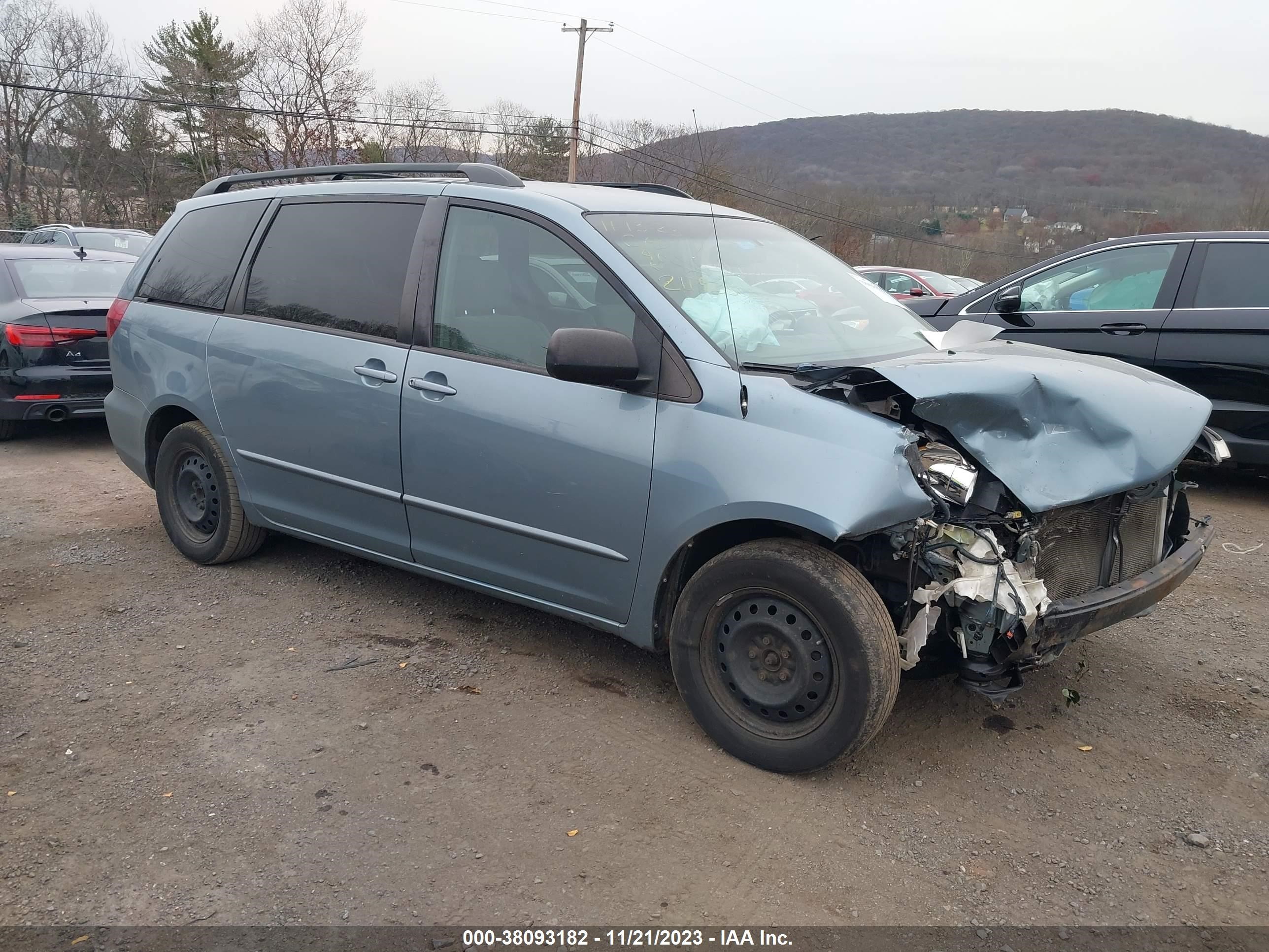 TOYOTA SIENNA 2004 5tdza23c04s211935