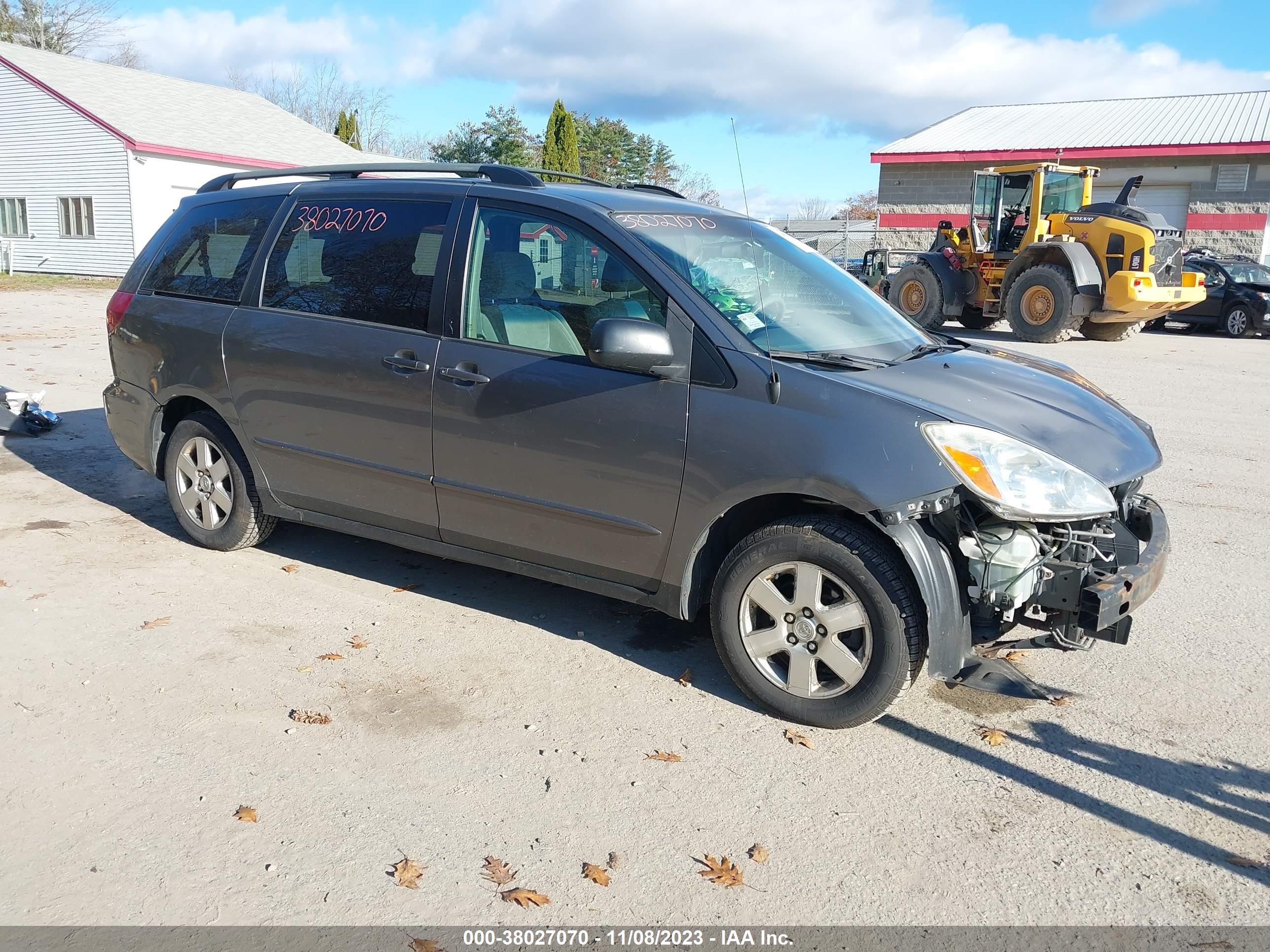 TOYOTA SIENNA 2005 5tdza23c05s271215