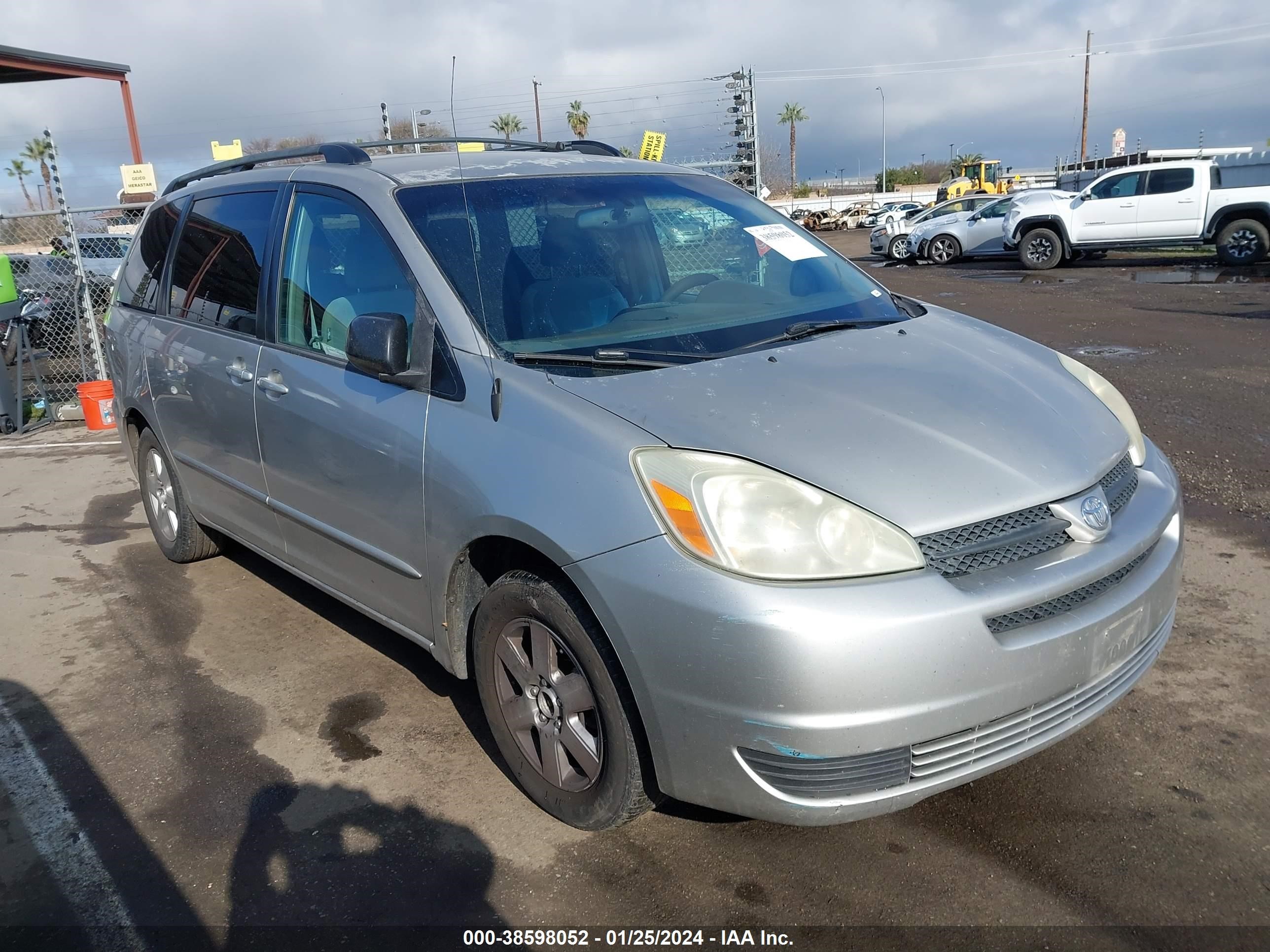 TOYOTA SIENNA 2005 5tdza23c05s372397