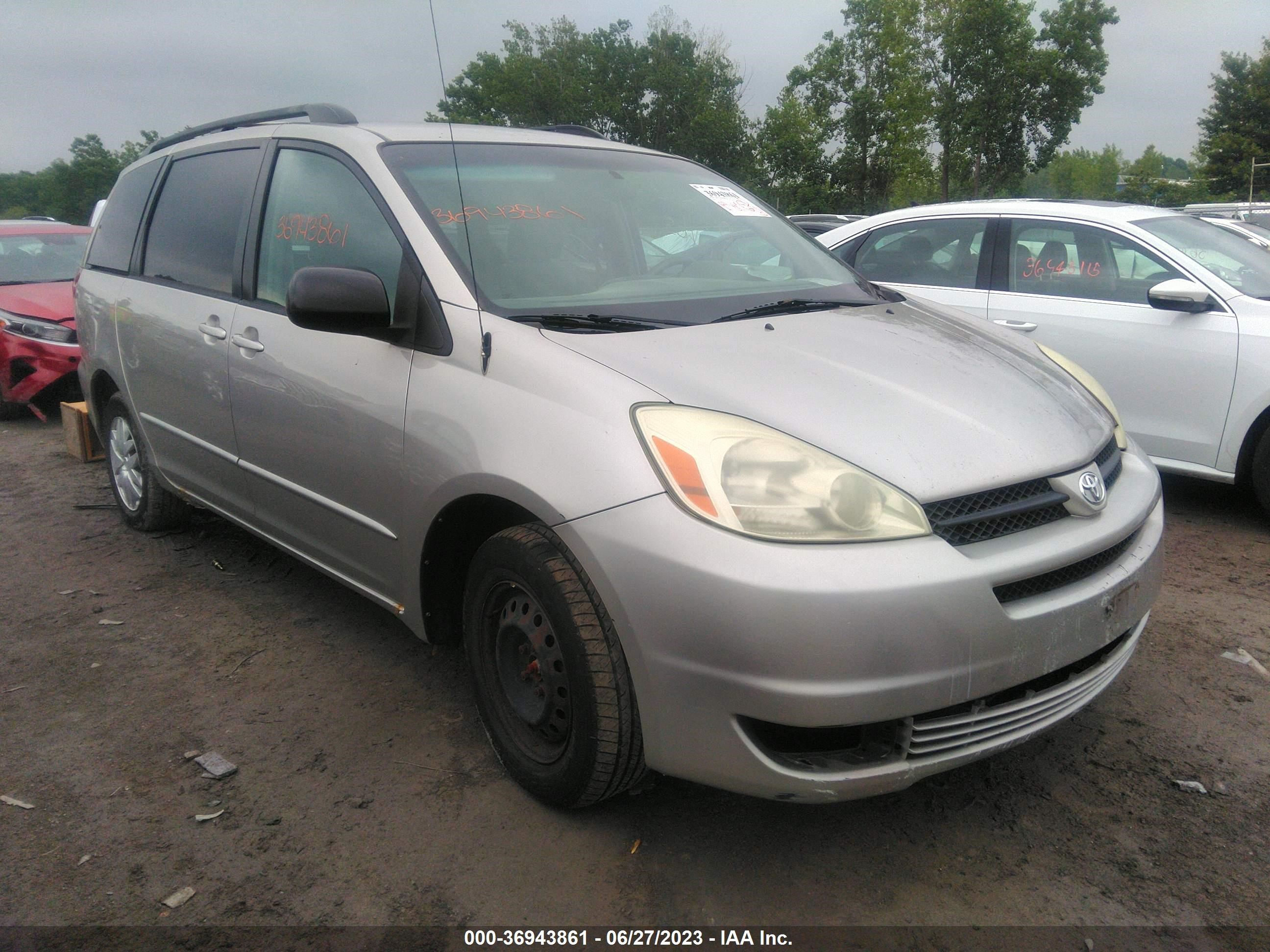 TOYOTA SIENNA 2004 5tdza23c14s193316