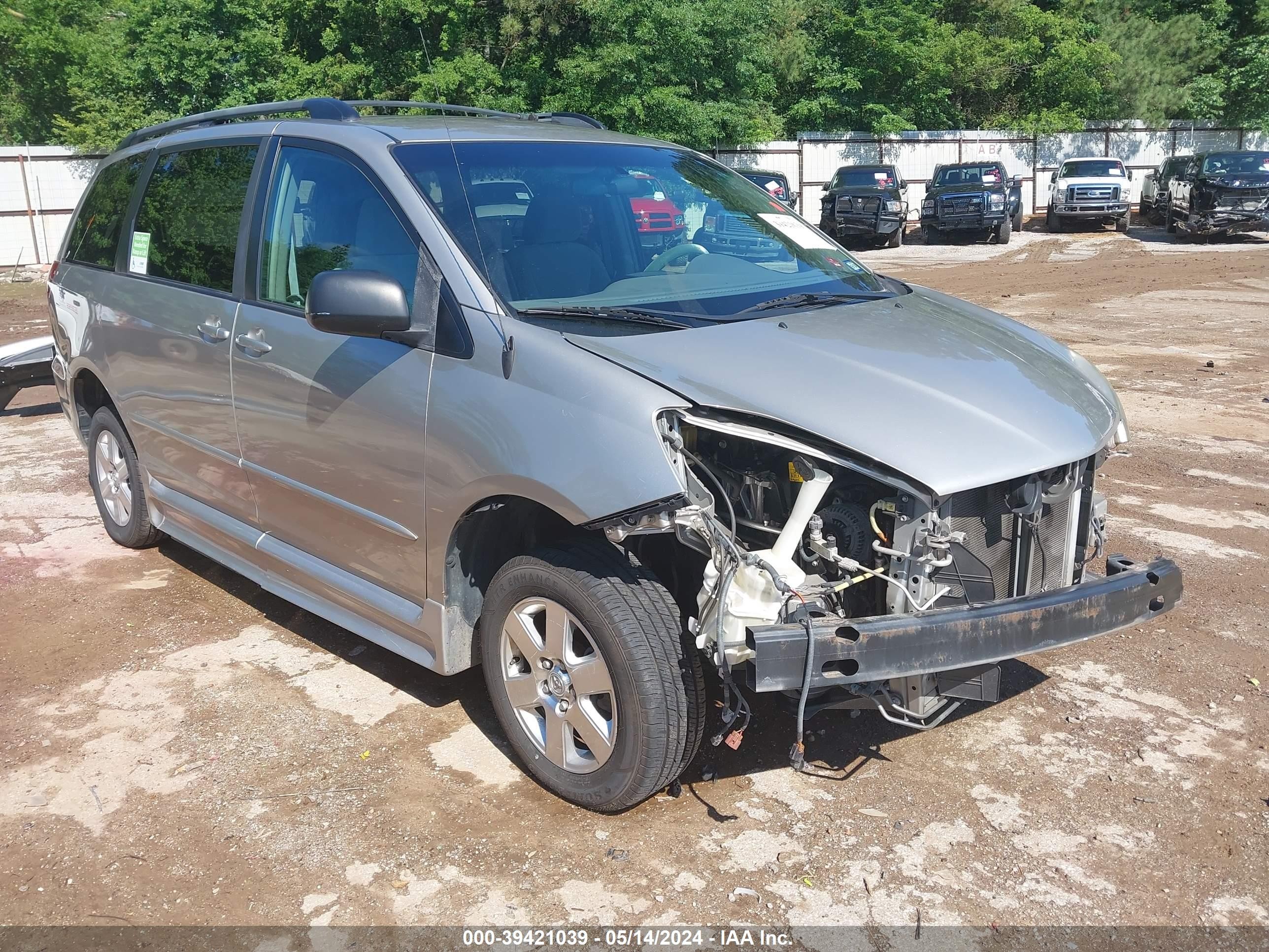 TOYOTA SIENNA 2005 5tdza23c15s277556