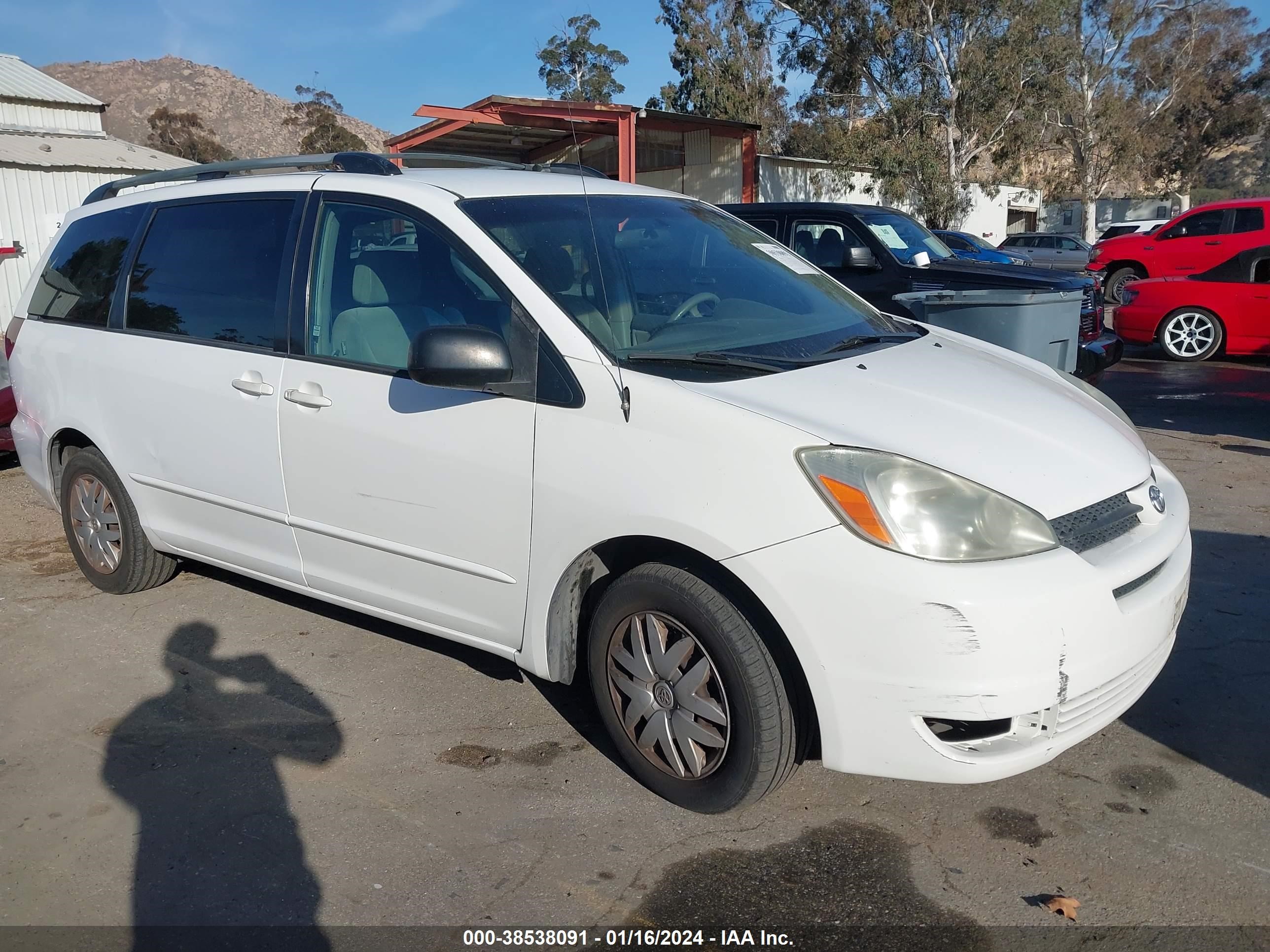 TOYOTA SIENNA 2005 5tdza23c15s378094