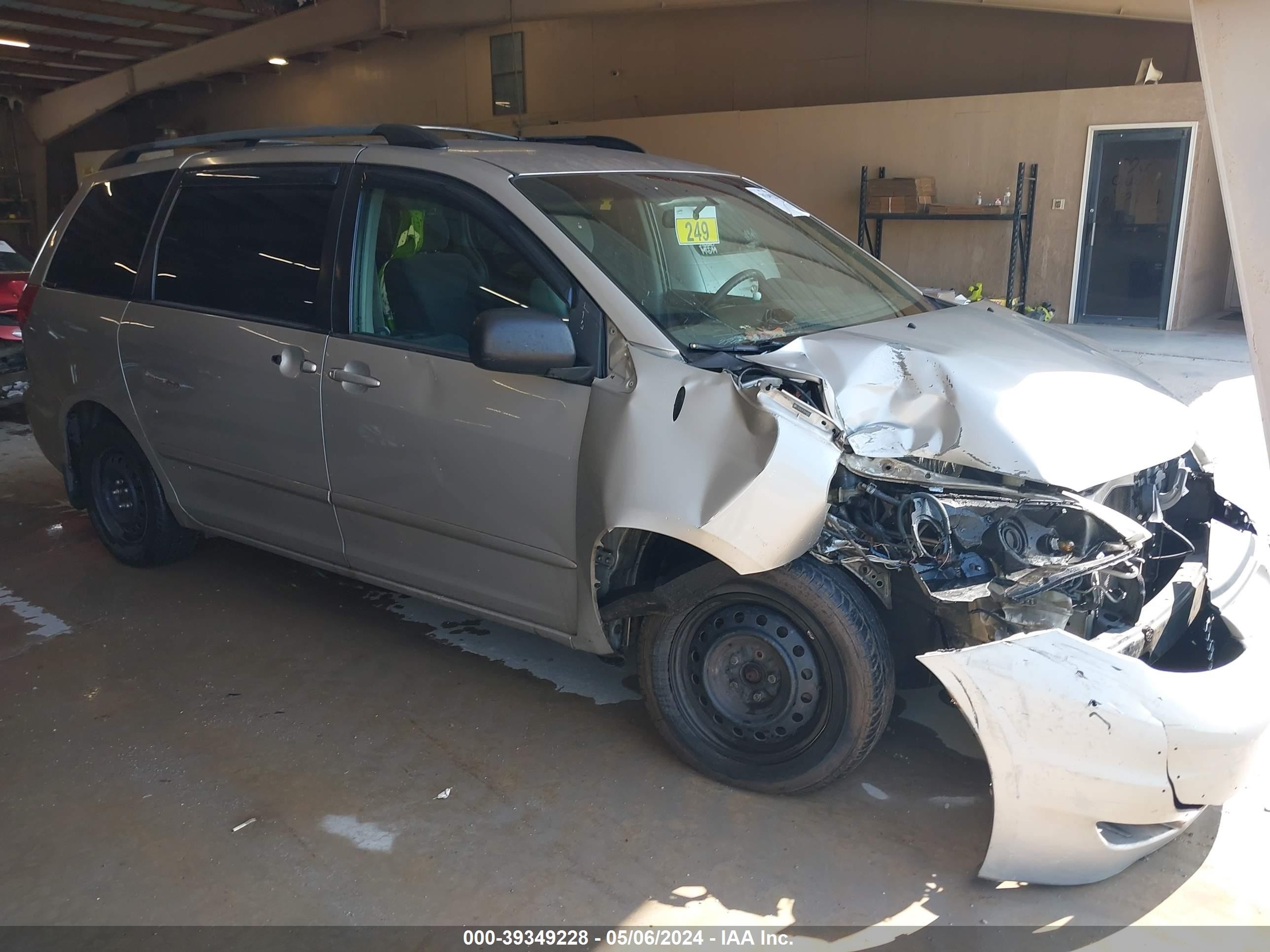 TOYOTA SIENNA 2006 5tdza23c16s440823