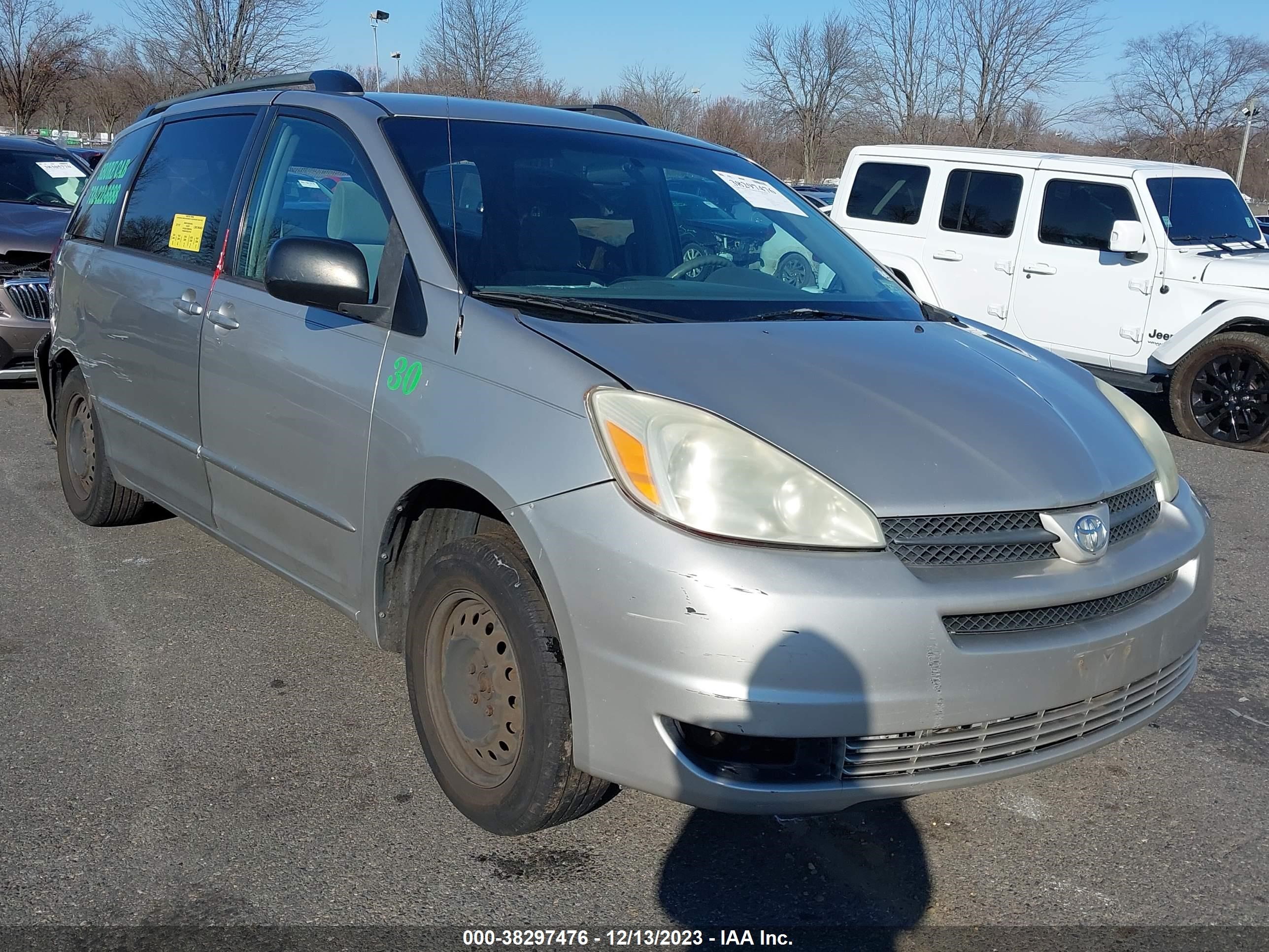 TOYOTA SIENNA 2004 5tdza23c24s092124