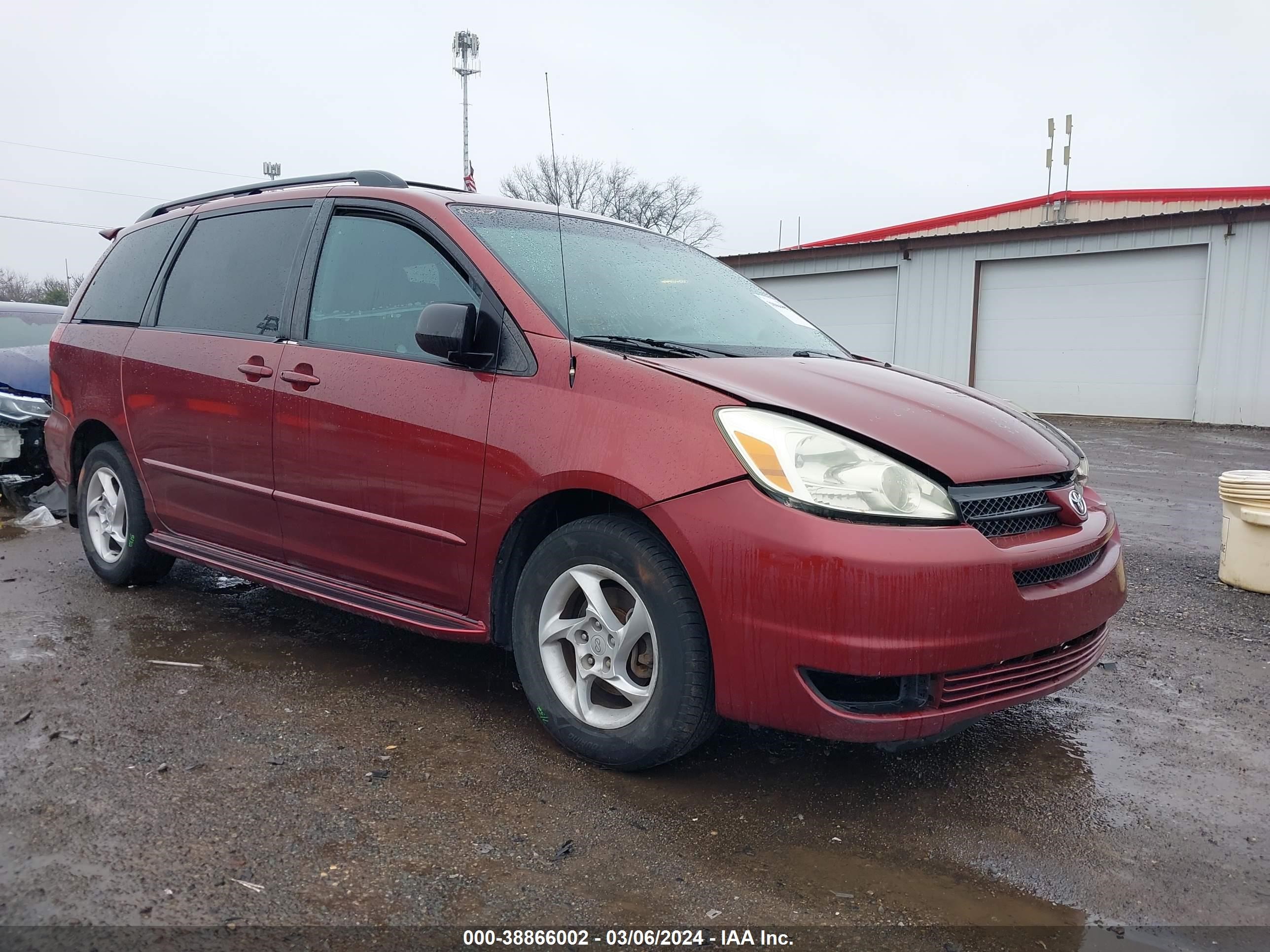 TOYOTA SIENNA 2004 5tdza23c24s158414