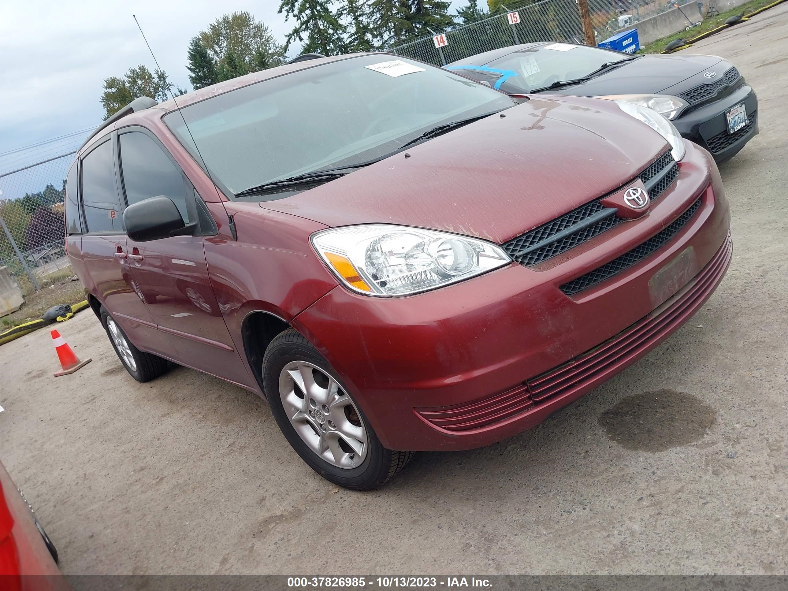 TOYOTA SIENNA 2005 5tdza23c25s281342