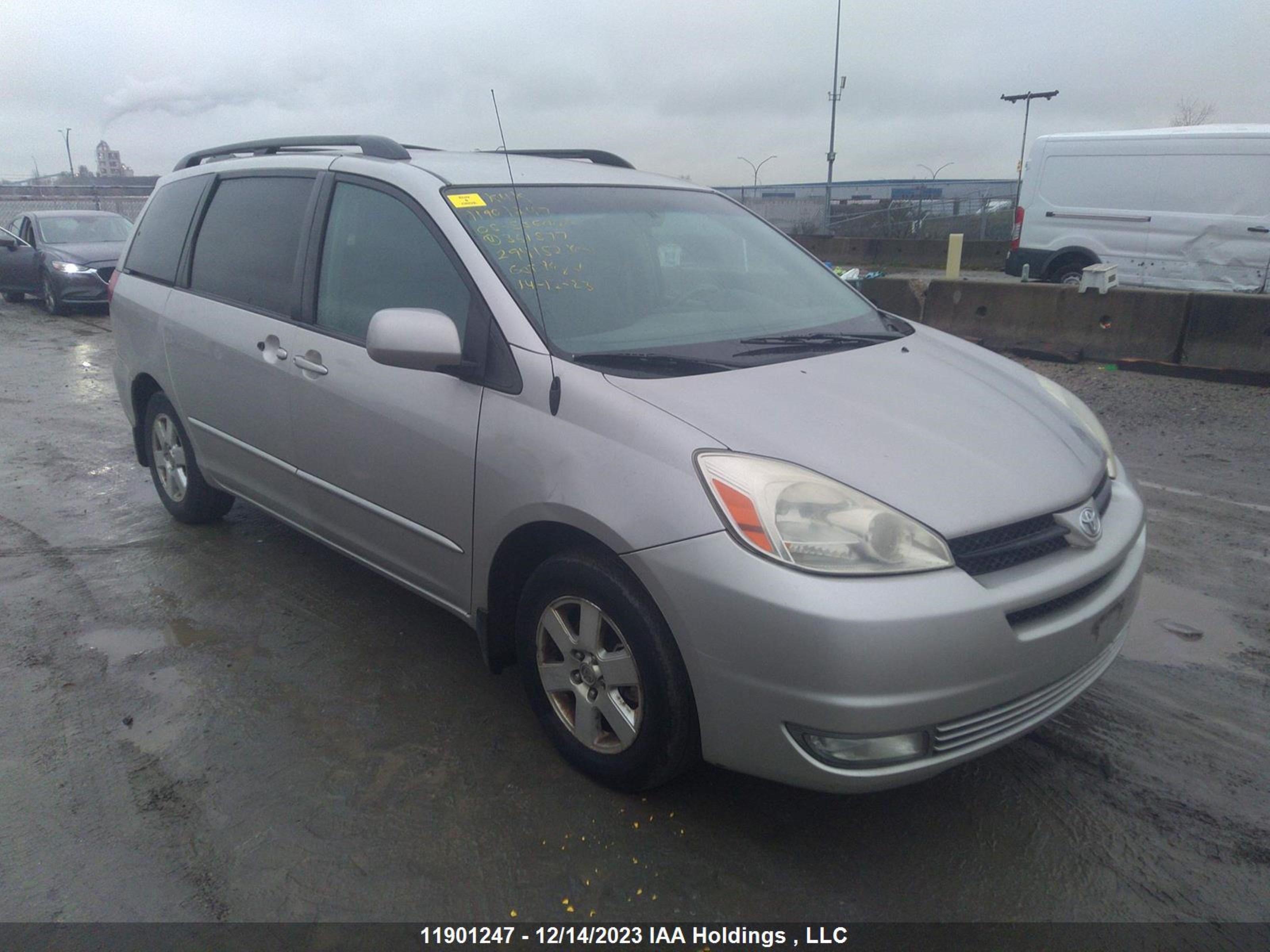 TOYOTA SIENNA 2005 5tdza23c25s361577